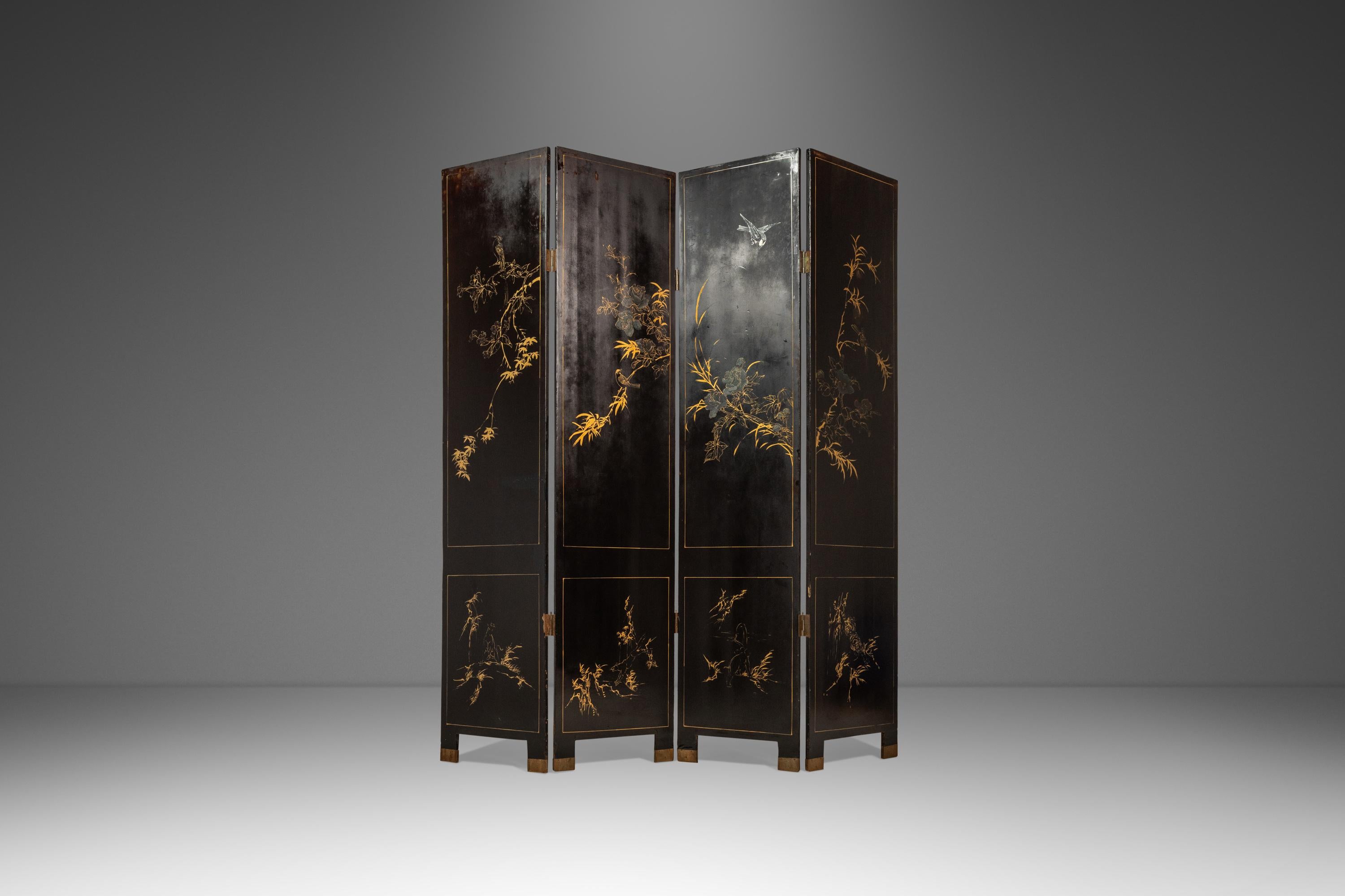 Biombo chino antiguo con piedra dura tallada, China, c. 1950 Madera en venta