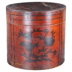 Boîte à thé chinoise ancienne Shanxi en laque rouge, peuplier peint à fleurs en bois cintré