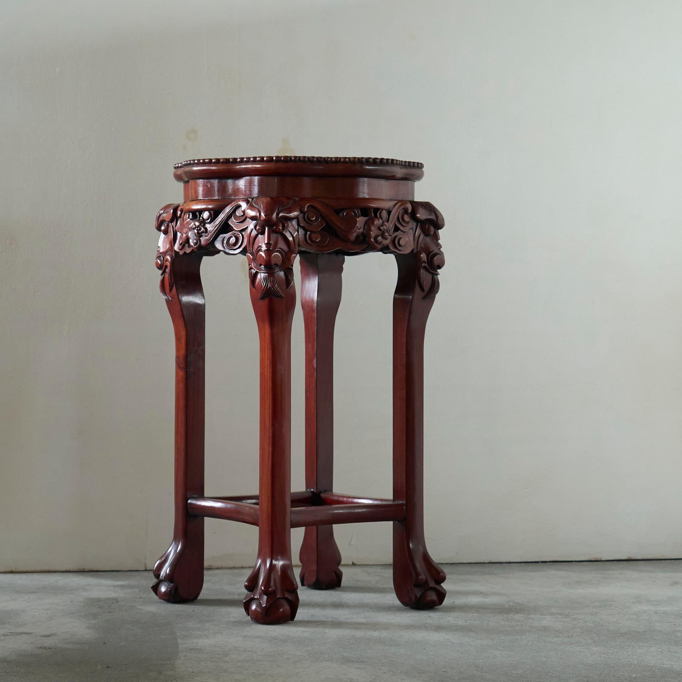 19th Century Antique Chinese Side Table in Carved Wood and Marble For Sale