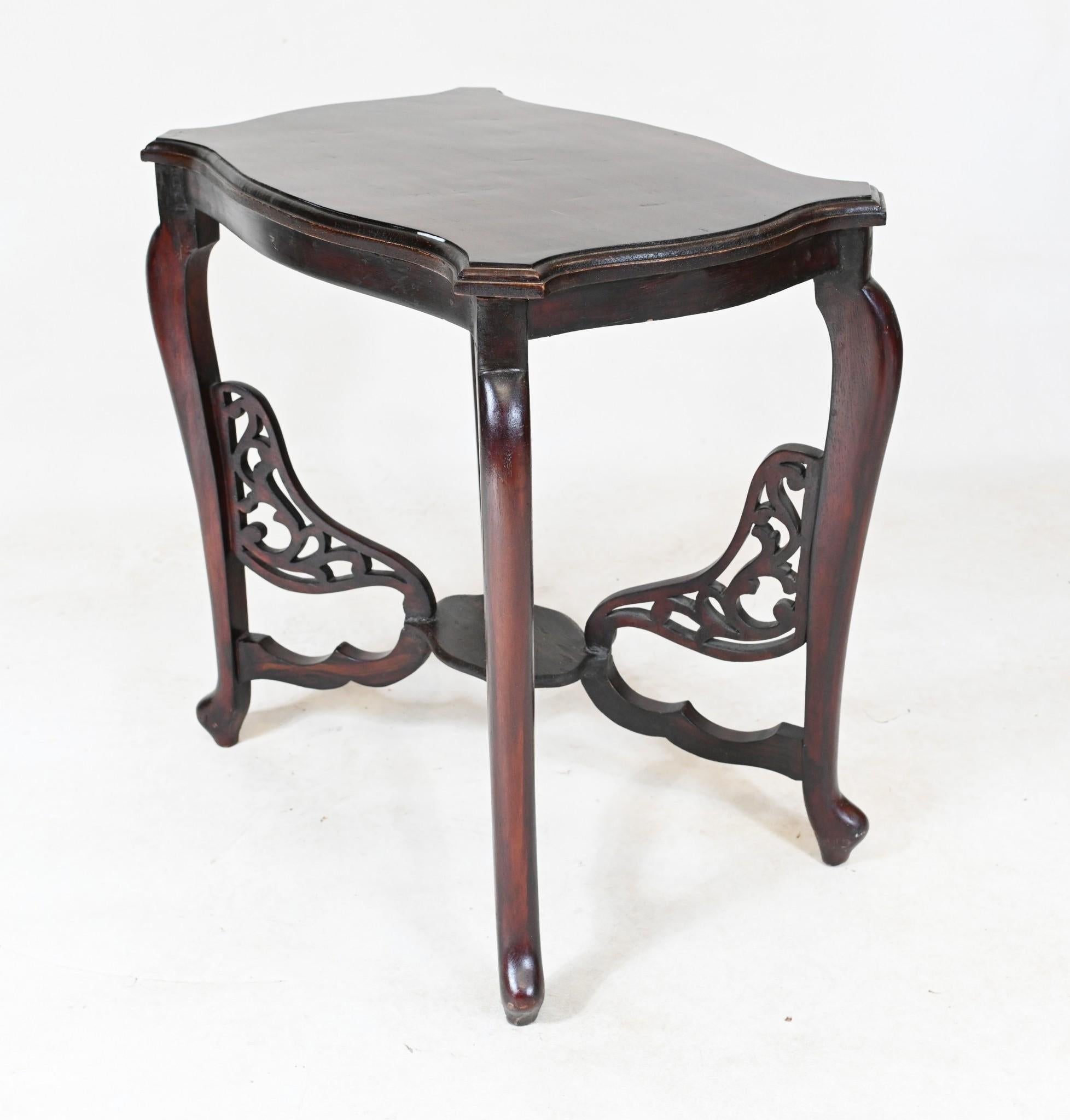 Milieu du XXe siècle Guéridon de table d'appoint chinois ancien 1930 en vente