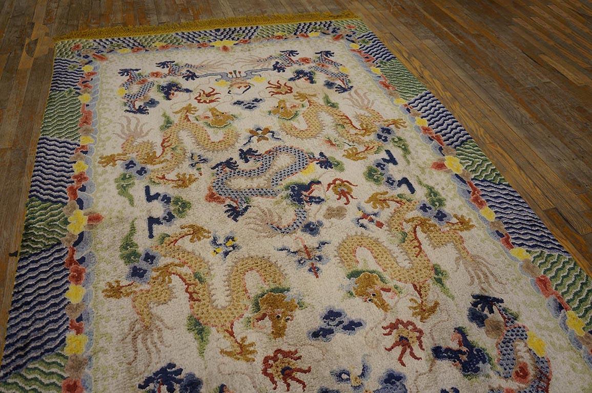 Early 20th Century Chinese Silk Dragon Carpet ( 5' x 8' - 152 x 244 ) For Sale 5