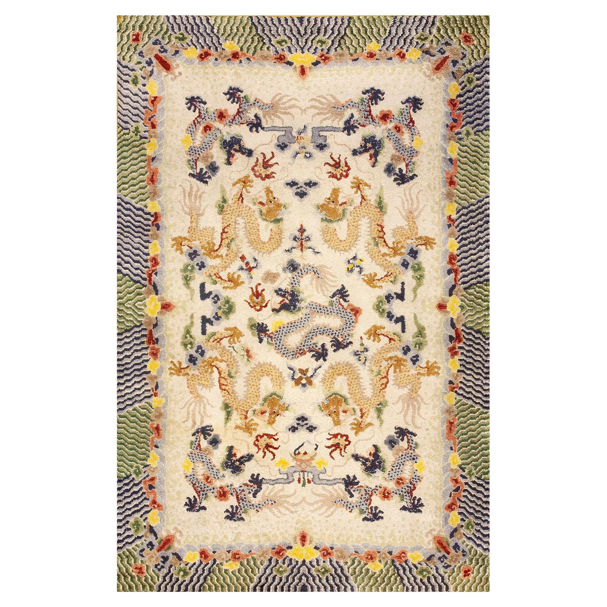 Early 20th Century Chinese Silk Dragon Carpet ( 5' x 8' - 152 x 244 )