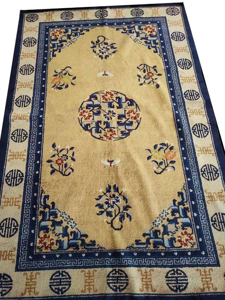 Antique Chinese - Silk rug, size: 5'2