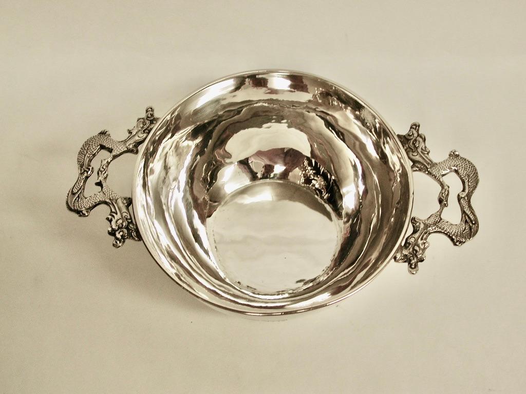 Antique Chinese Silver Bowl With Two Double Dragon Handles, Kwan Wo, Circa 1900 For Sale 1