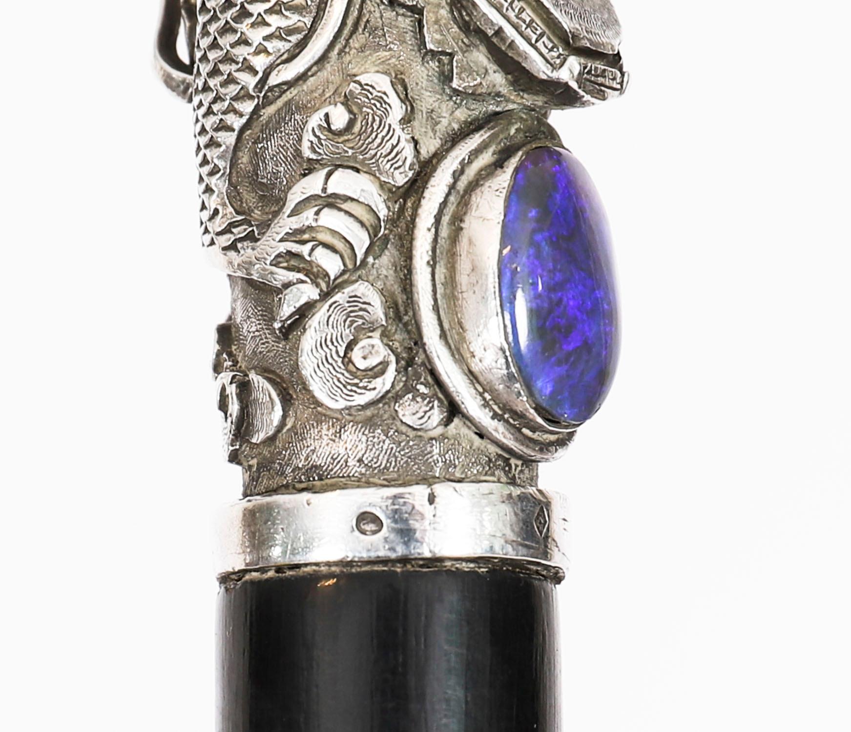 Fine XIX secolo Antico bastone da passeggio cinese con drago d'argento C1880 92 cm 36 pollici in vendita