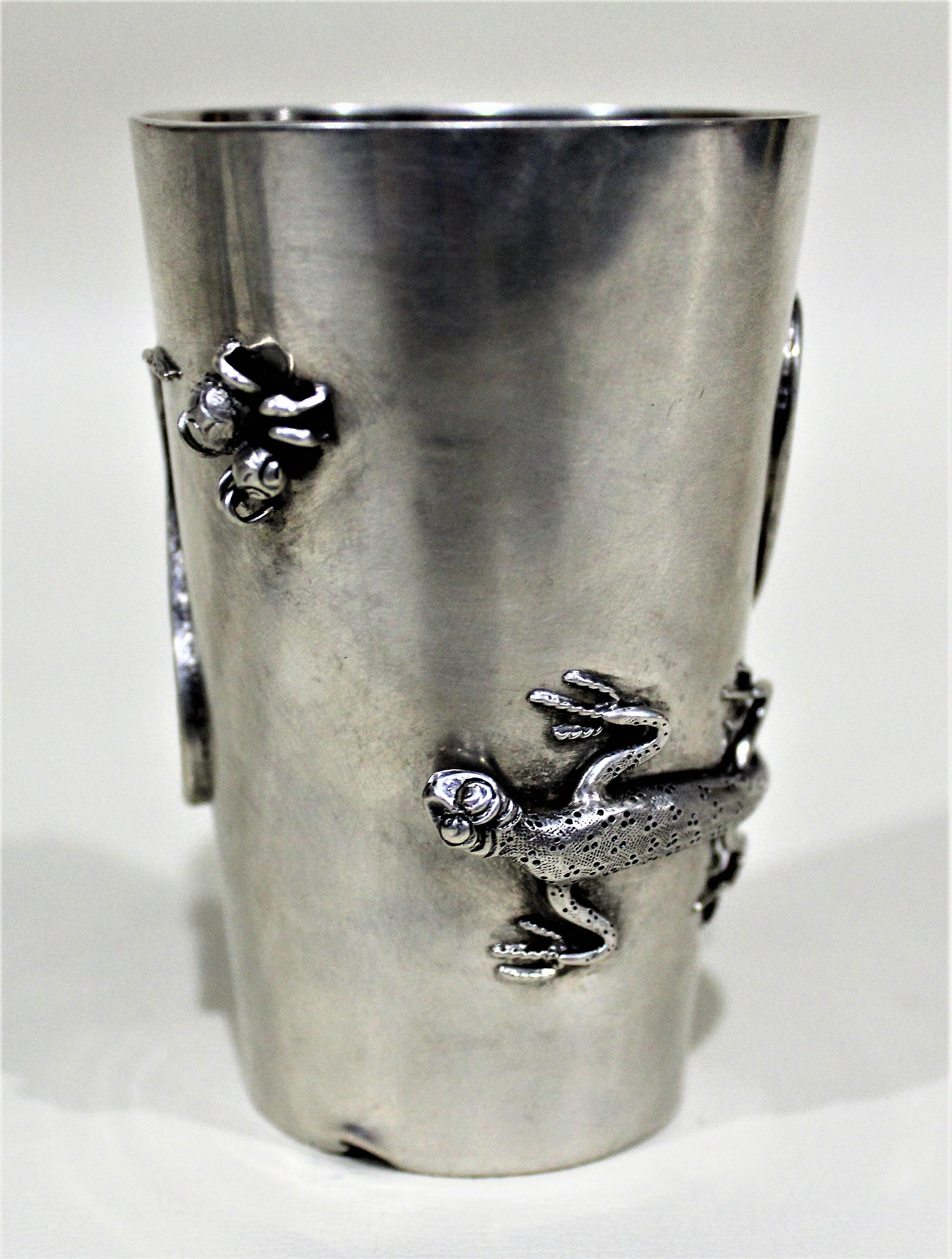 Antique Chinese Silver Hung Chong Co. Beaker Set Figural Salamanders & Spiders For Sale 2