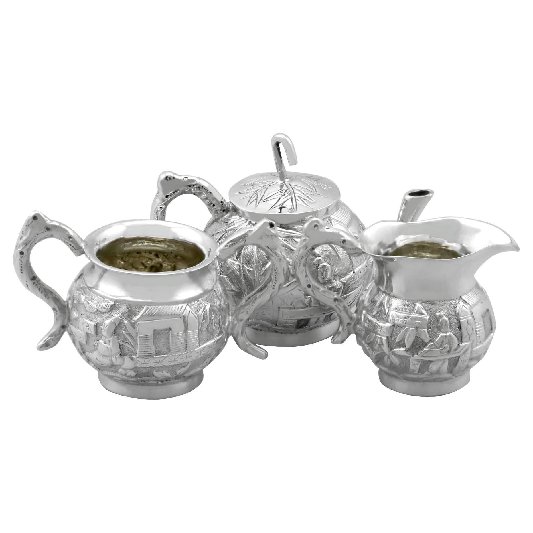 Service à thé miniature chinois ancien en argent de trois pièces en vente