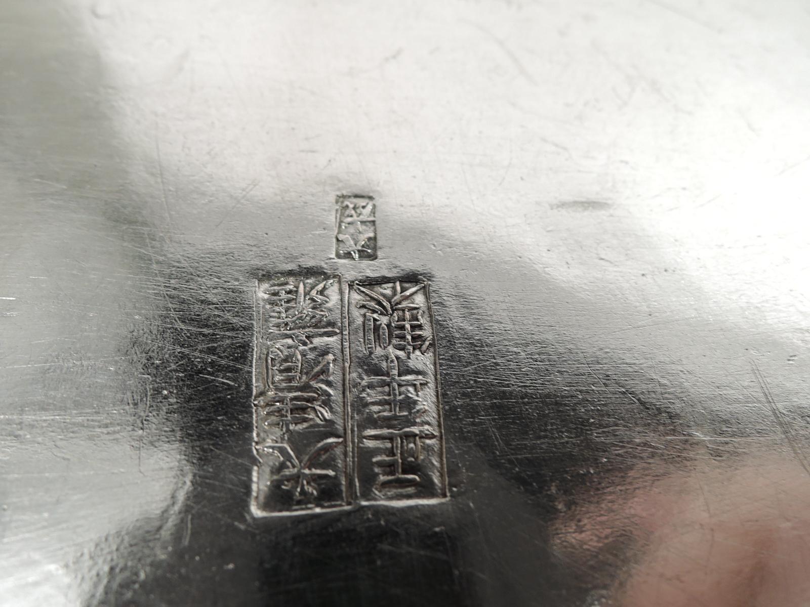 Antike vietnamesische Silber-Schmuckkästchen mit Guardian-D Drachen im Angebot 2