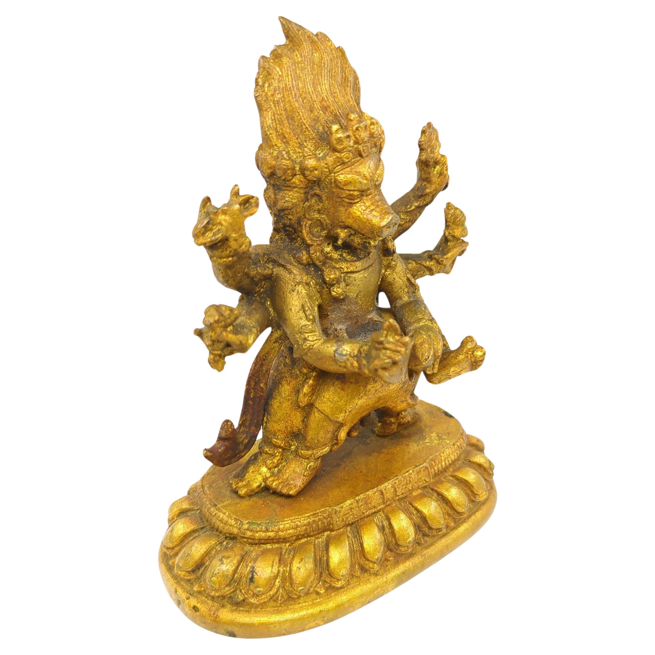 Antigua estatua china de bronce de seis brazos de la divinidad budista Marici Madre de la Luz en Bueno estado para la venta en Richmond, CA
