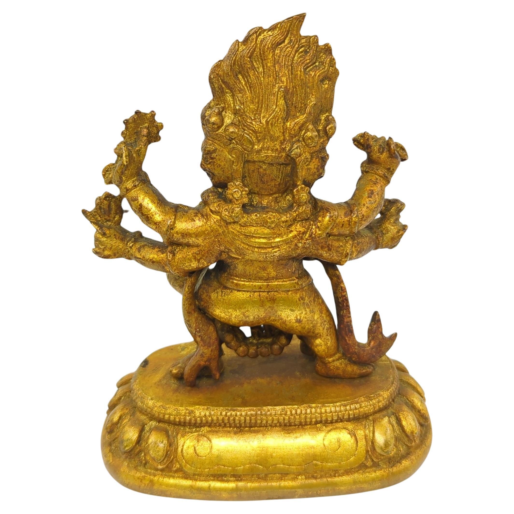 Antigua estatua china de bronce de seis brazos de la divinidad budista Marici Madre de la Luz siglo XIX en venta