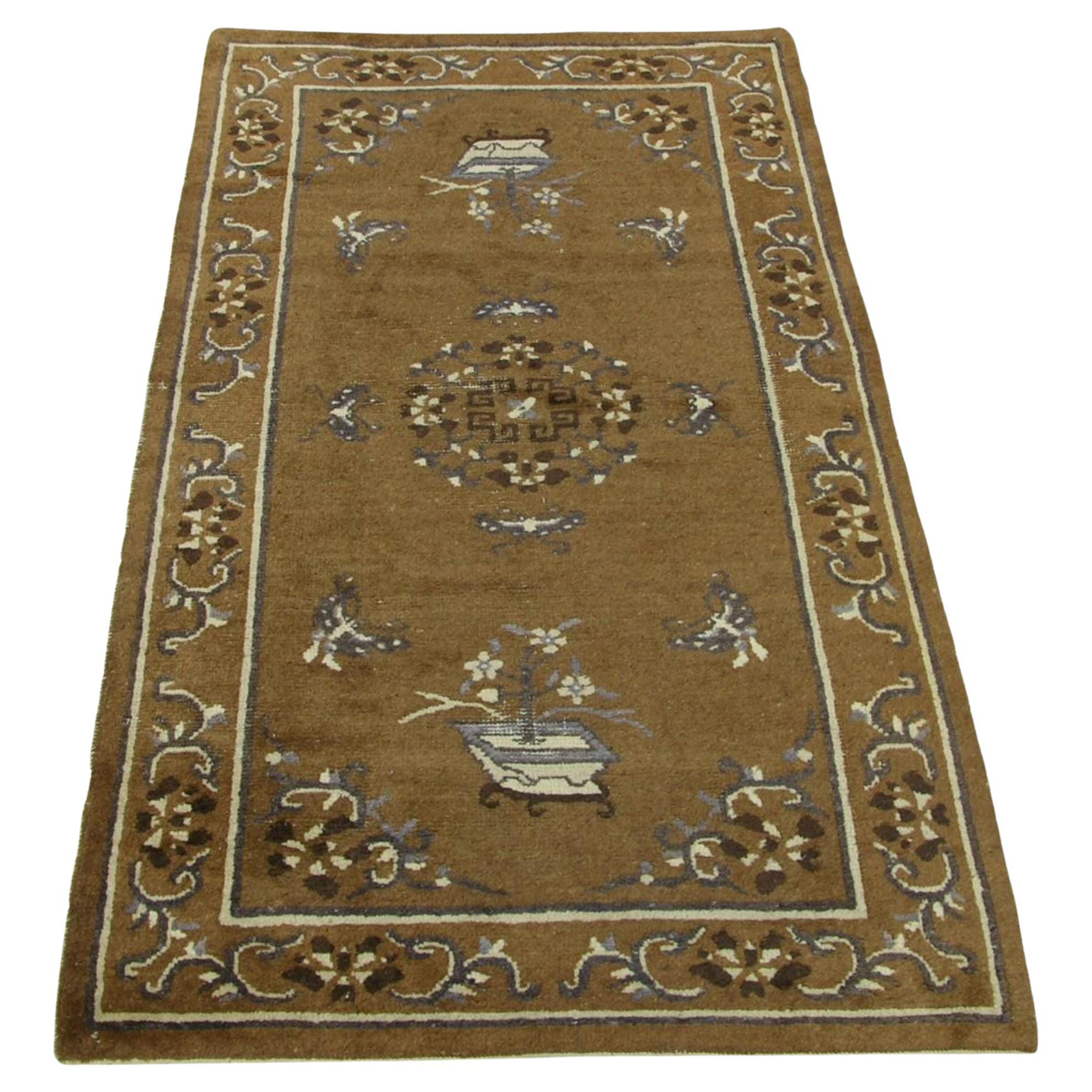 Tapis chinois ancien de petite taille