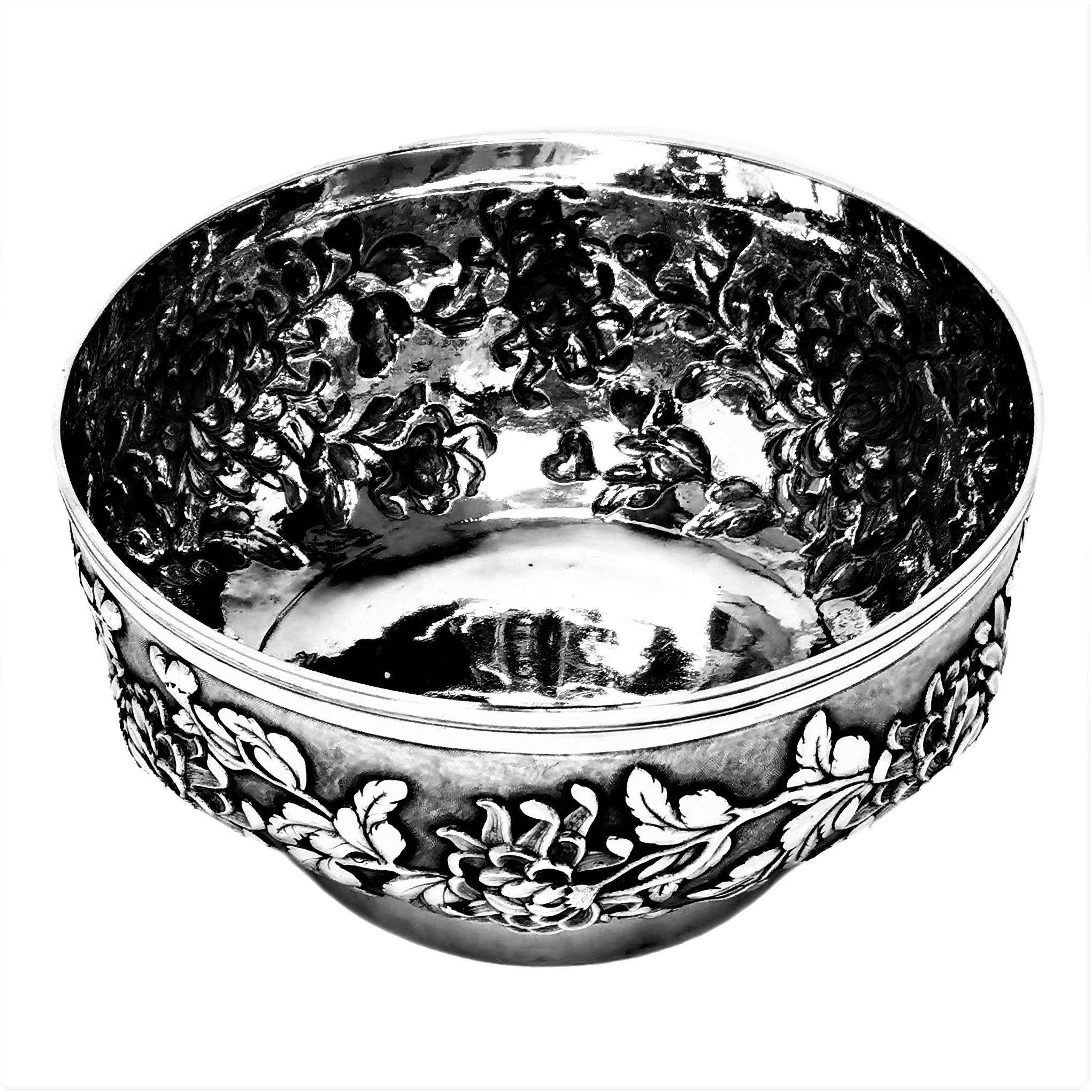 Antique Chinese Solid Silver Bowl / Dish c. 1890 Luen Wo, Shanghai In Good Condition In London, GB