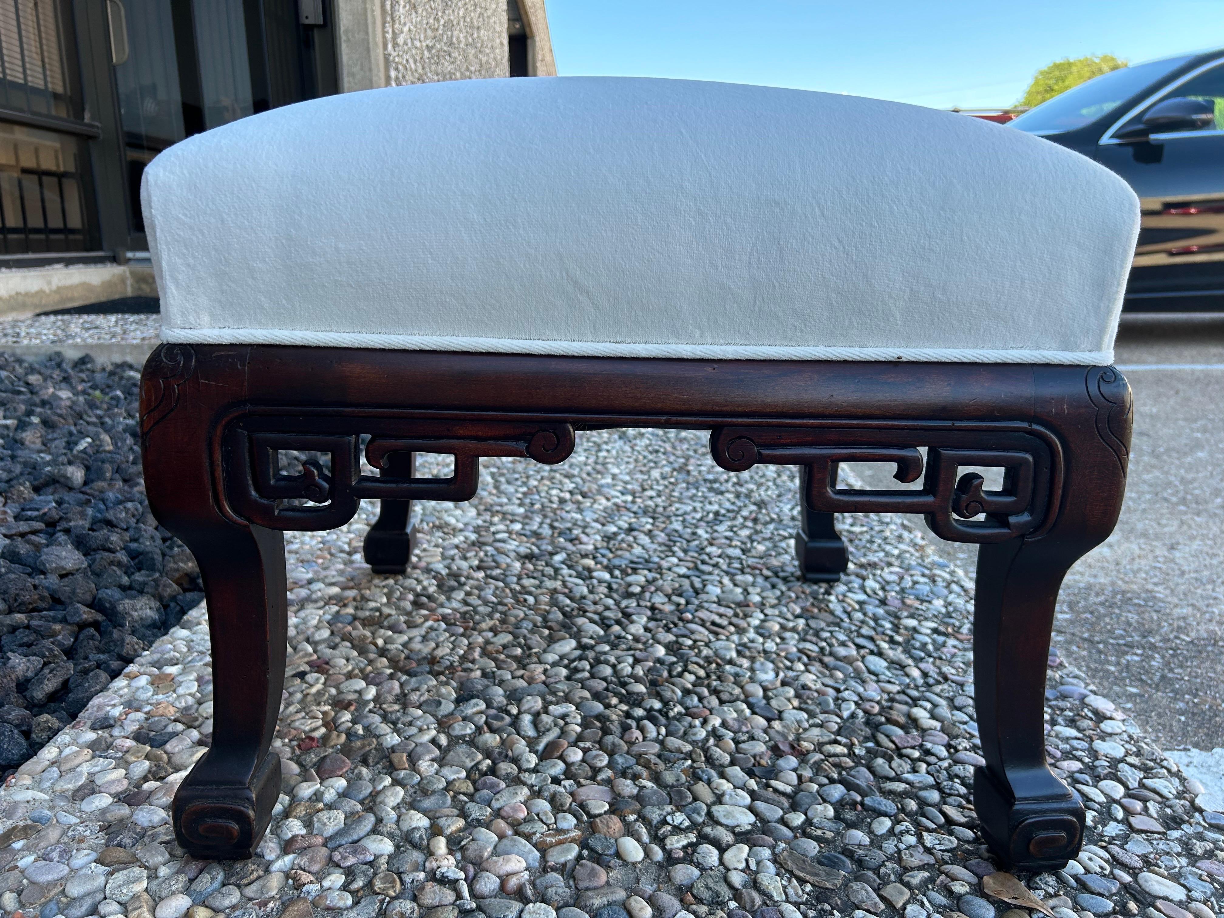Antique Chinese Square Bench Or Ottoman In Good Condition For Sale In Houston, TX