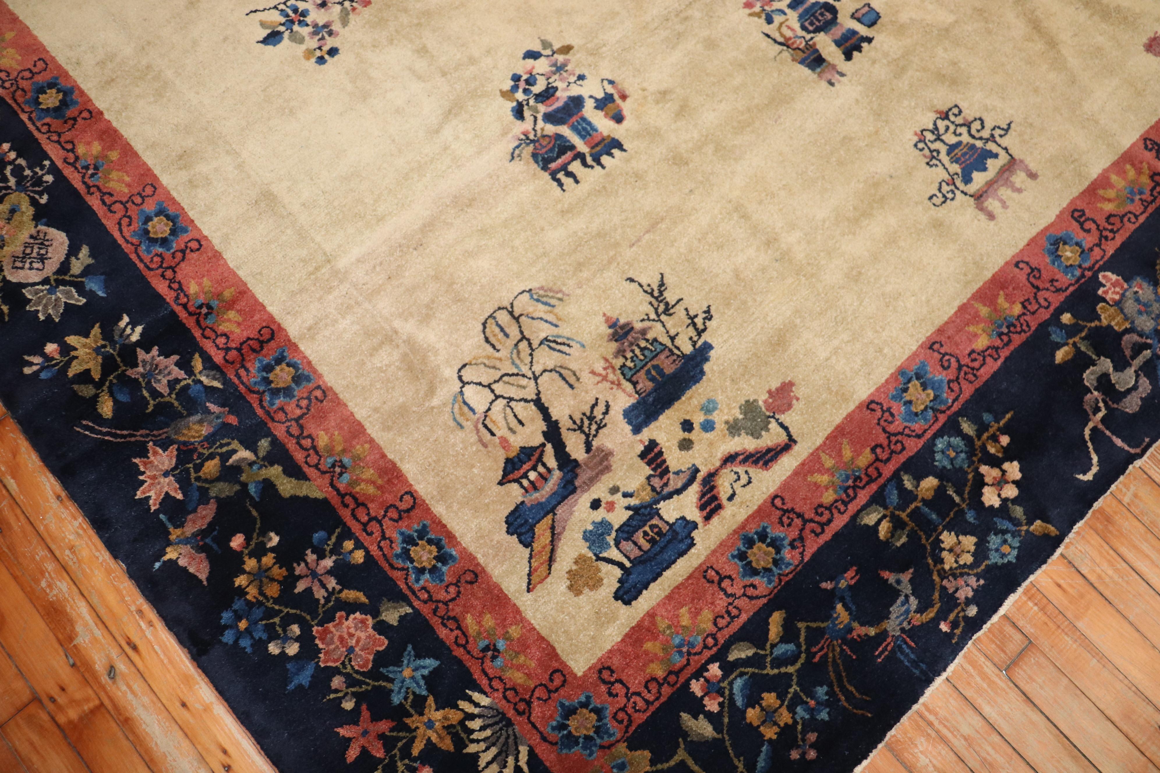 Antiker chinesischer quadratischer Teppich (Mitte des 20. Jahrhunderts) im Angebot