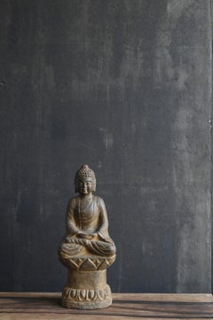Antique Chinese stone Buddha statue / before the 19th century / Tathagata
