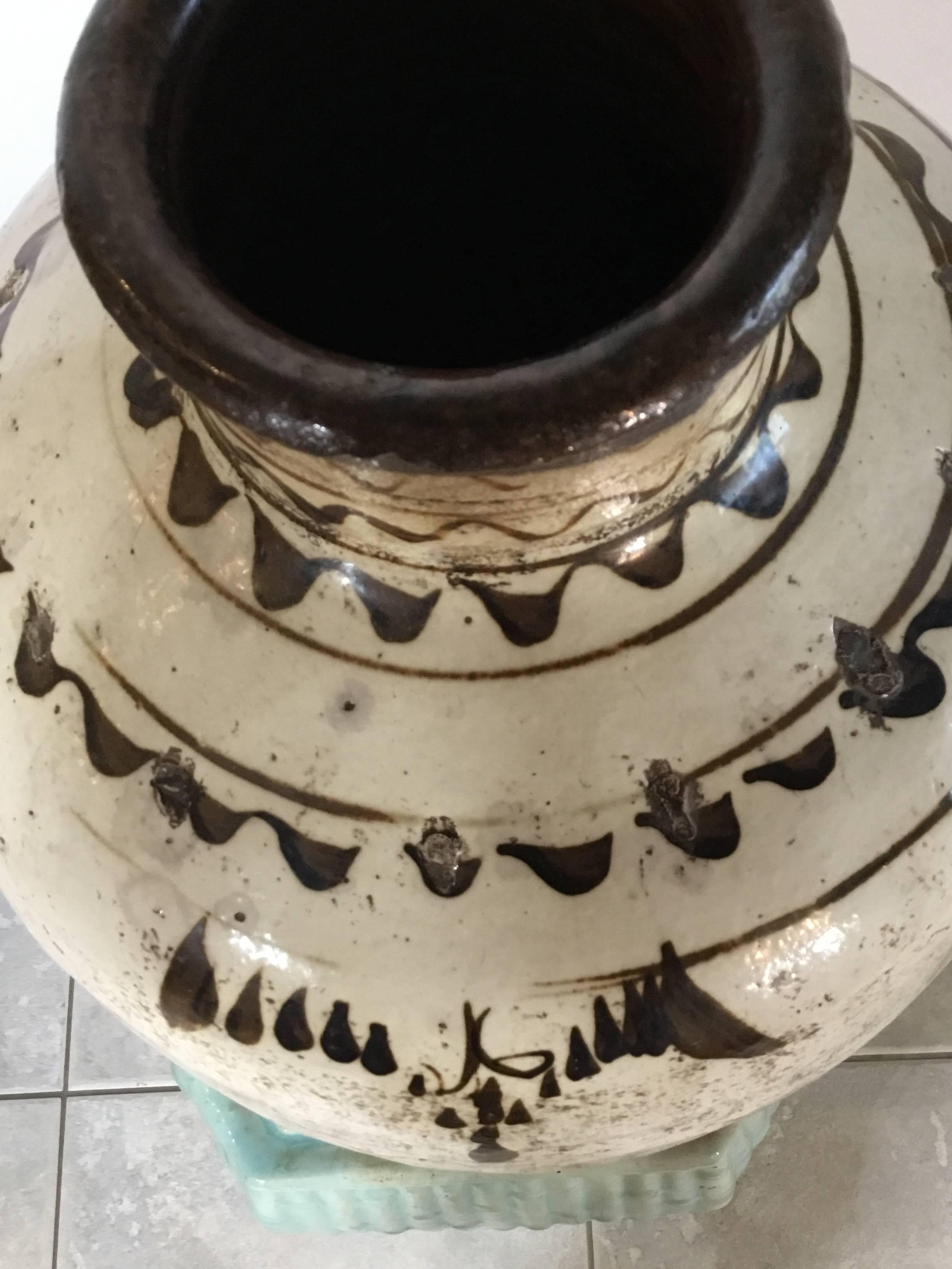 Antique Cizhou Stoneware Jar, Ming Dynasty 4