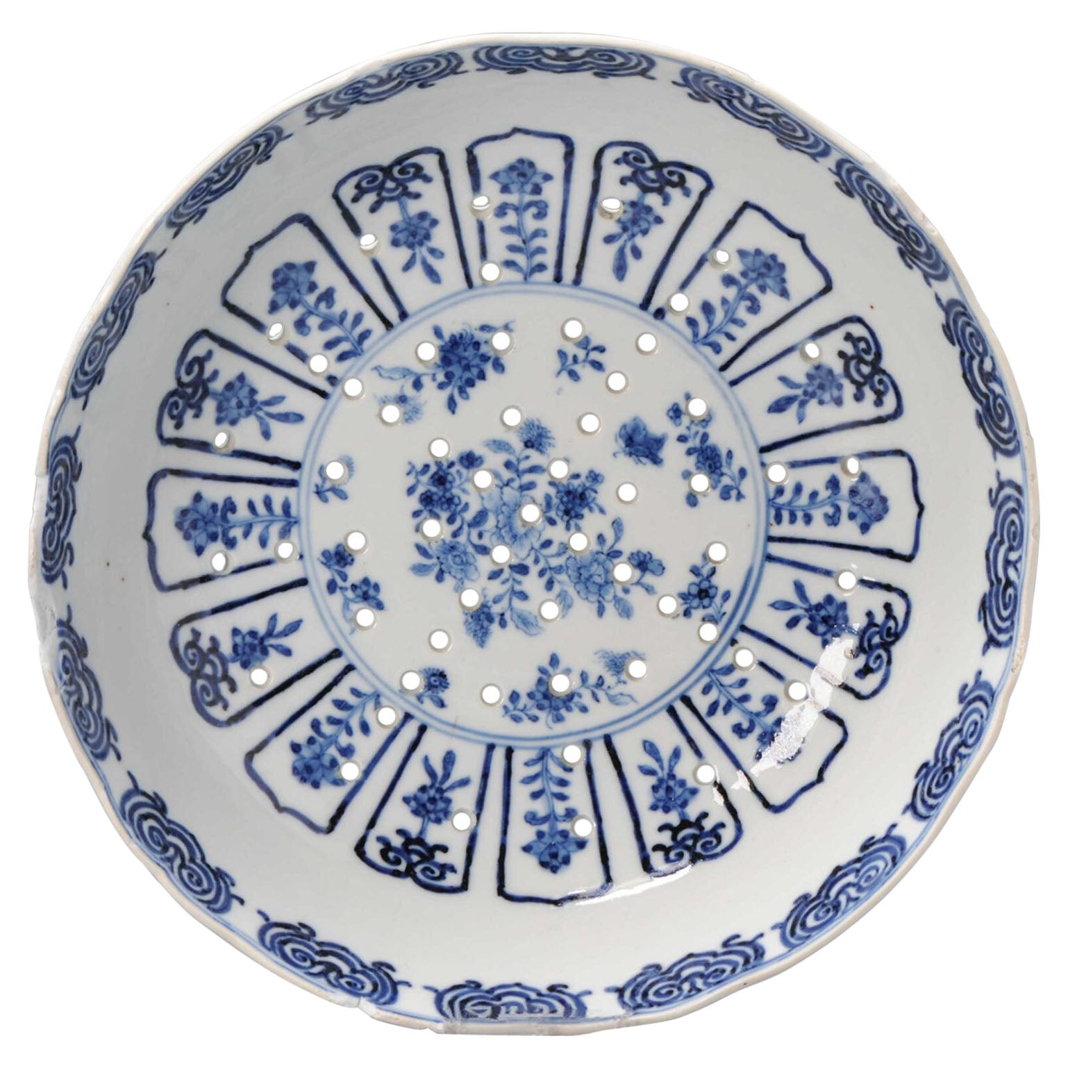 Antico colino cinese Fiori Porcellana Dinastia Qing Cina,  1750 in vendita