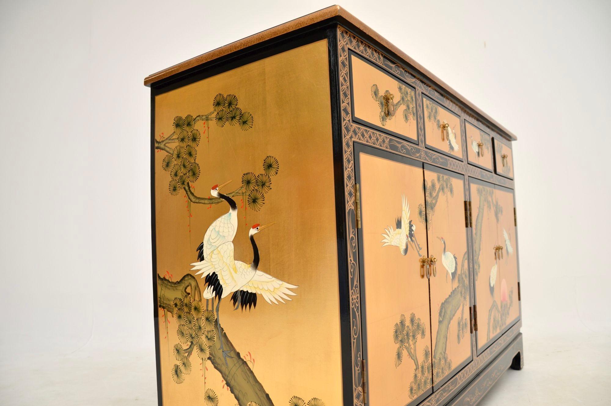 Antique Chinese Style Lacquered Chinoiserie Sideboard 4