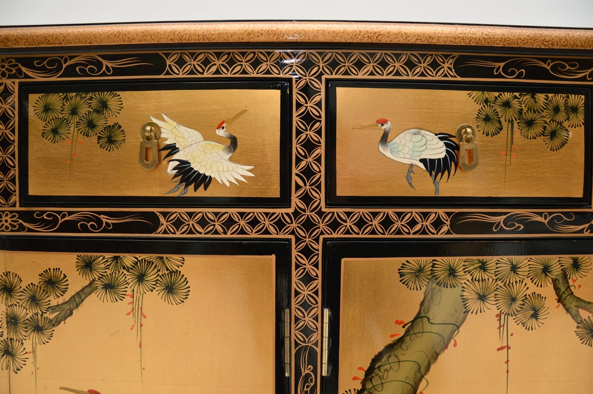 Antique Chinese Style Lacquered Chinoiserie Sideboard 5