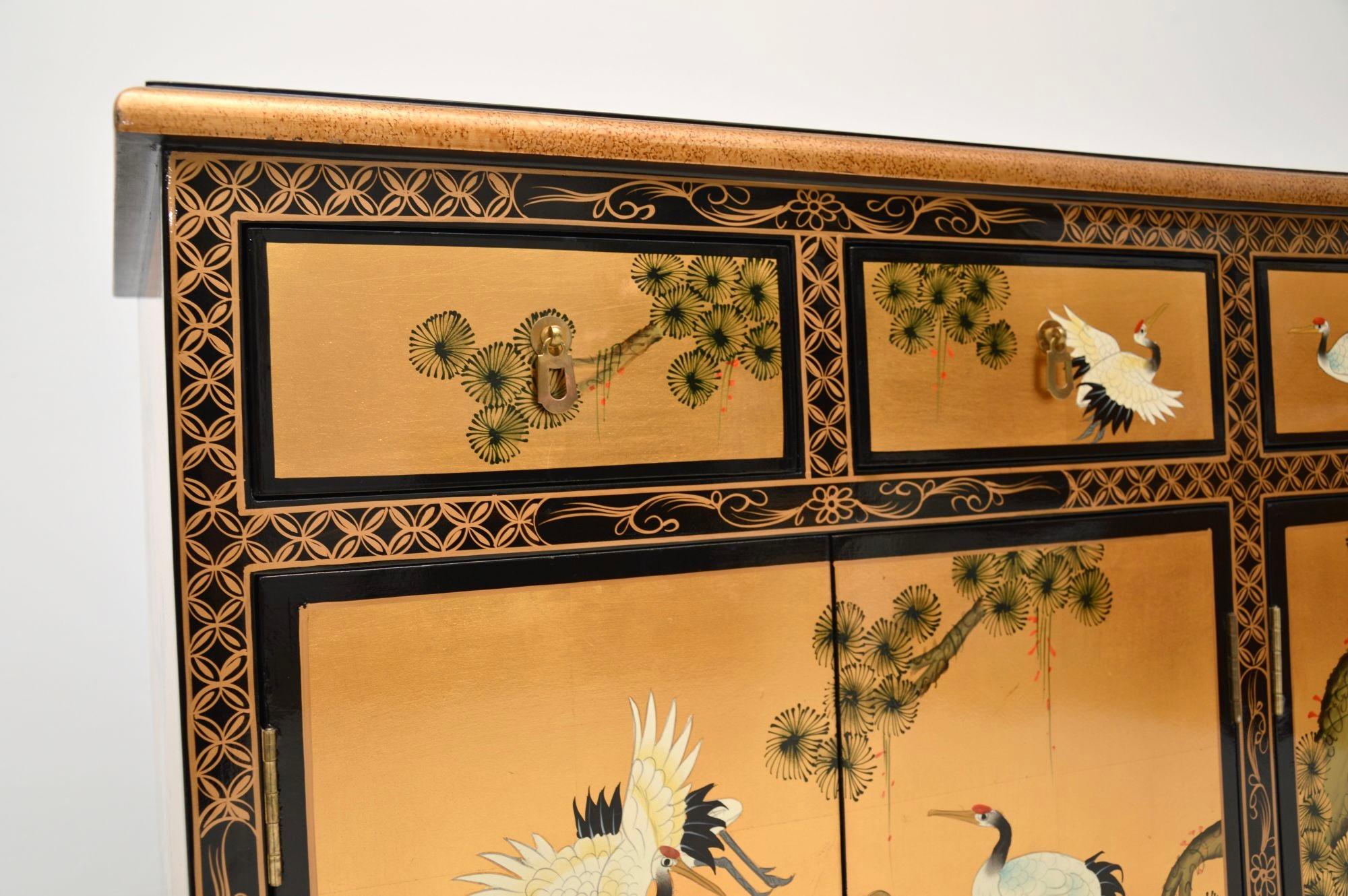 Antique Chinese Style Lacquered Chinoiserie Sideboard 6