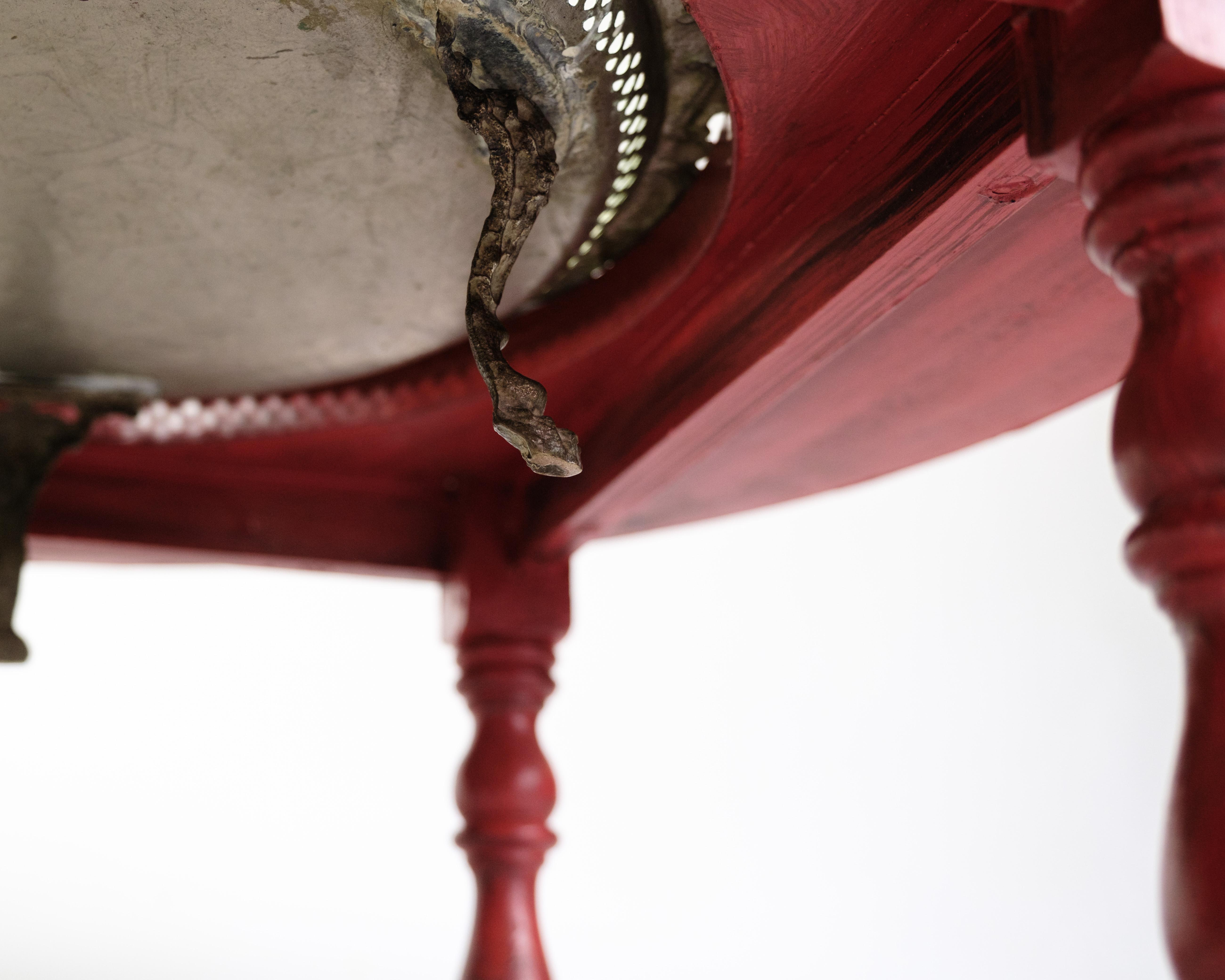 Antique Chinese Style Round Coffee Table With Bulit-in Brass Tray From 1890s For Sale 3