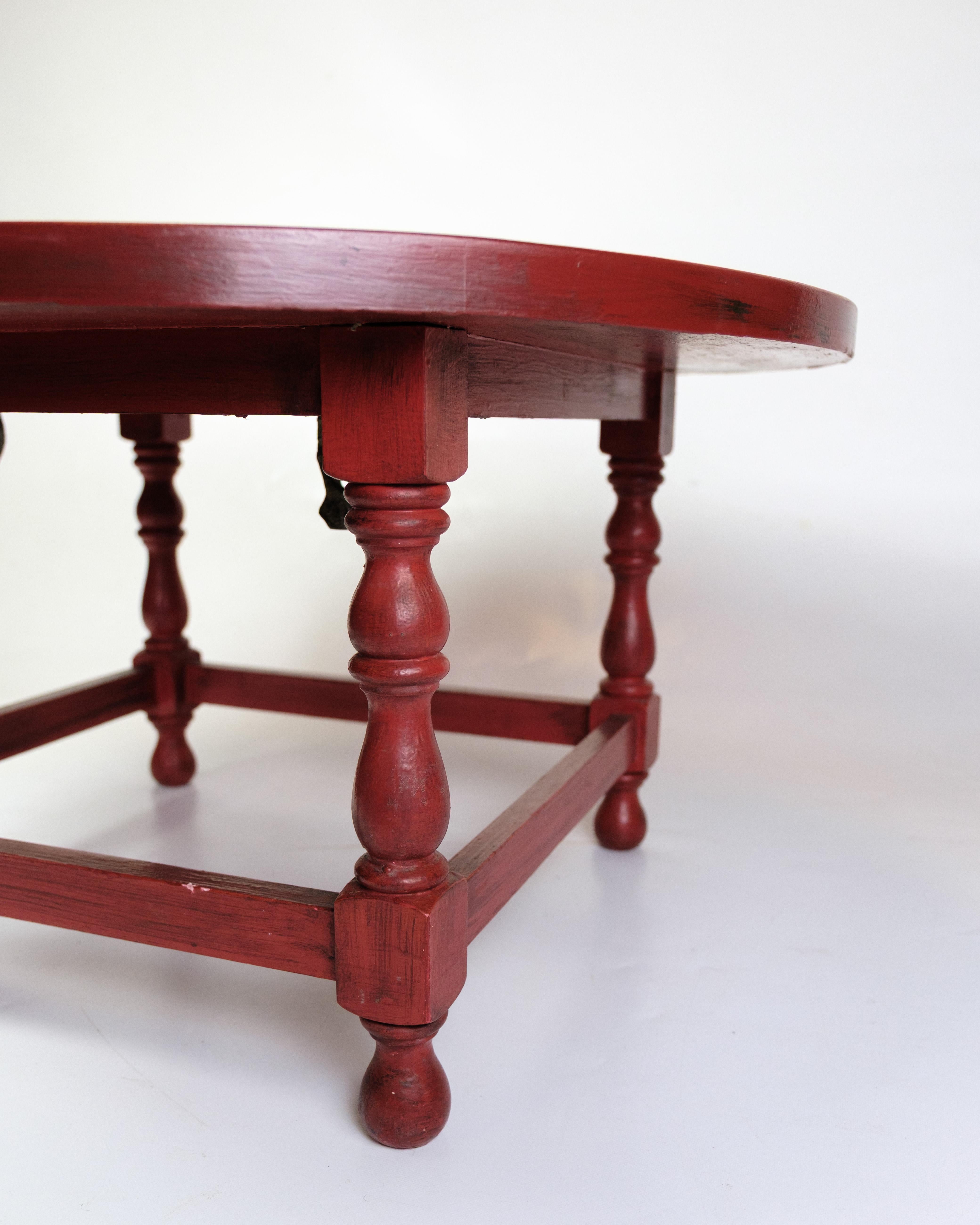 Antique Chinese Style Round Coffee Table With Bulit-in Brass Tray From 1890s In Good Condition For Sale In Lejre, DK