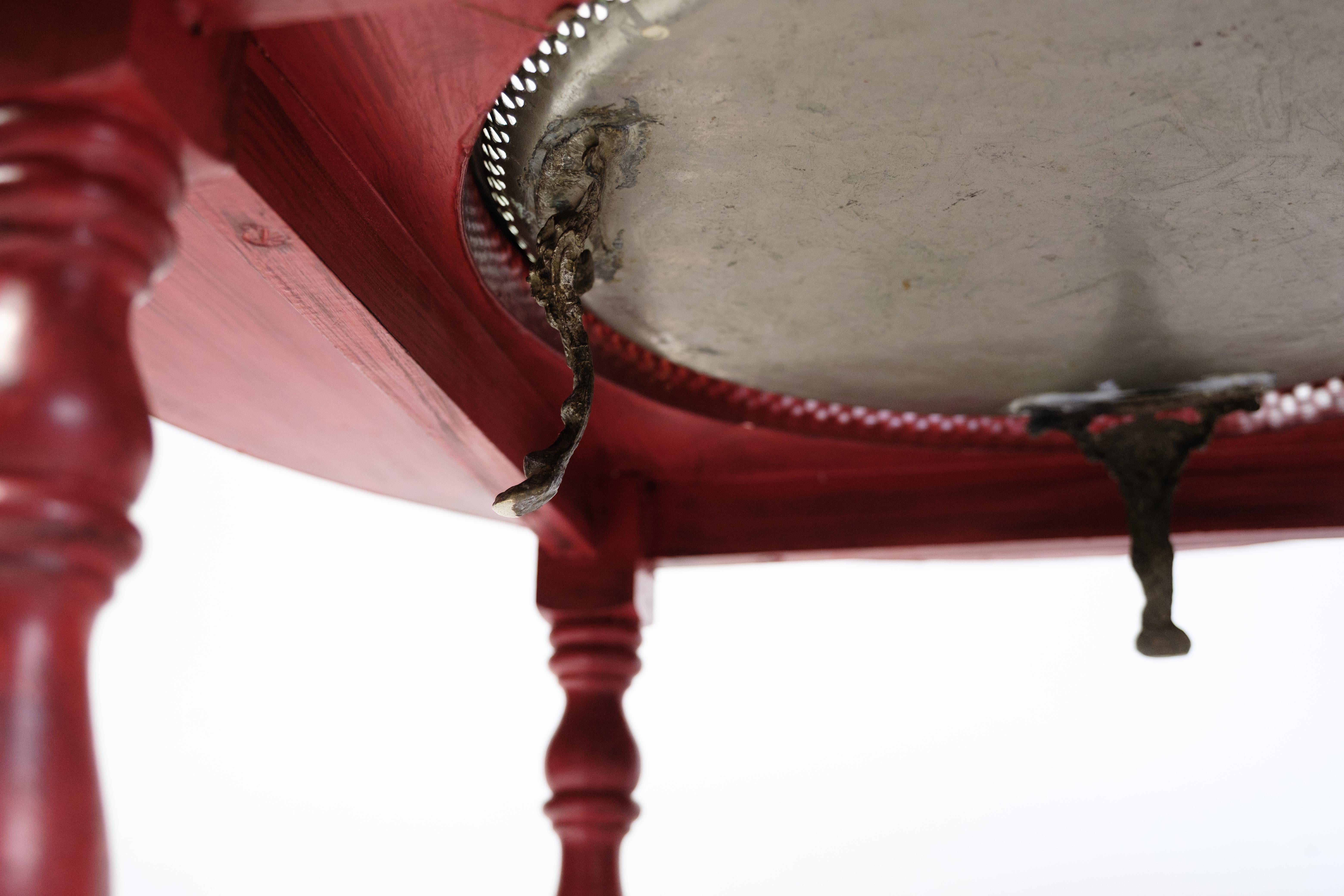 Antique Chinese Style Round Coffee Table With Bulit-in Brass Tray From 1890s For Sale 2