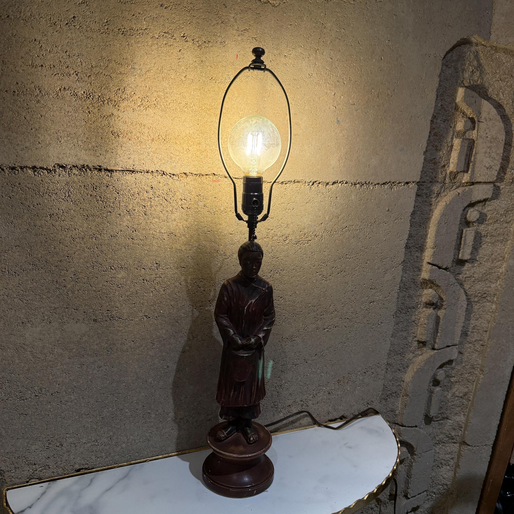 For your consideration, an antique Chinese table lamp gilded figure stature in plaster sculpture.
No lamp shade included. 

Dimensions: 27.5
