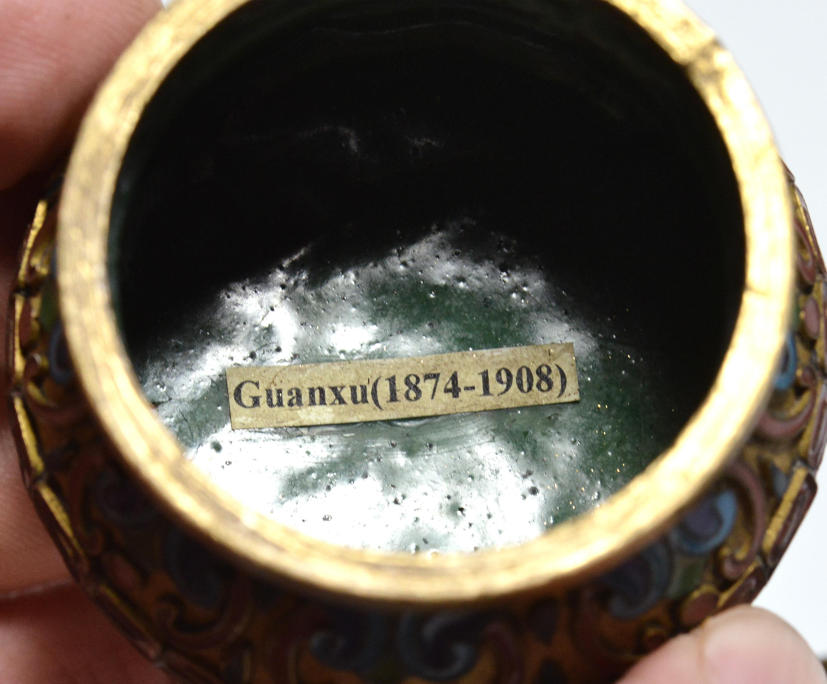 Antike chinesische Teedose aus Cloisonné-Emaille auf Kupfer, 19. Jahrhundert im Angebot 2