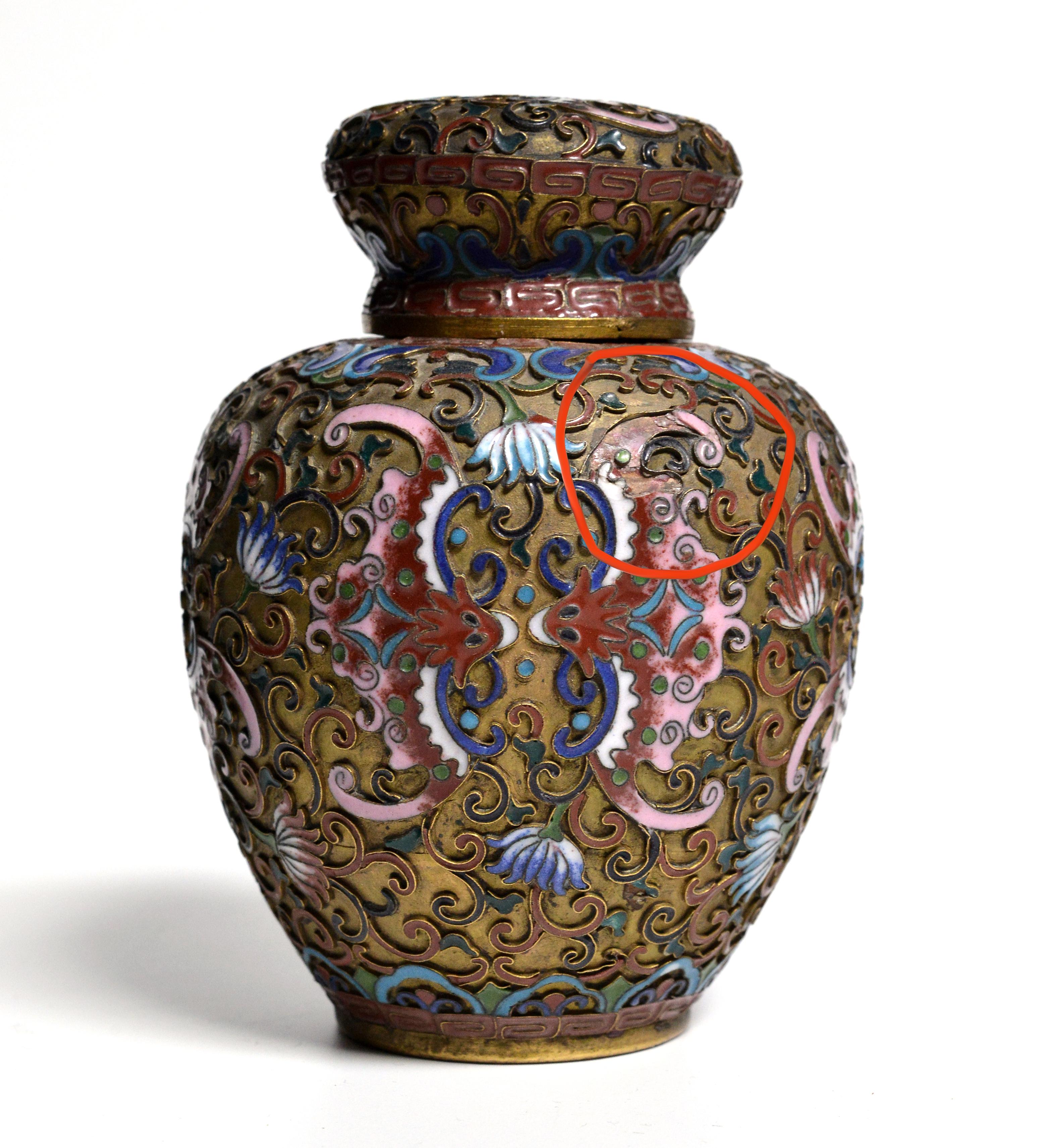 Antike chinesische Teedose aus Cloisonné-Emaille auf Kupfer, 19. Jahrhundert im Angebot 3