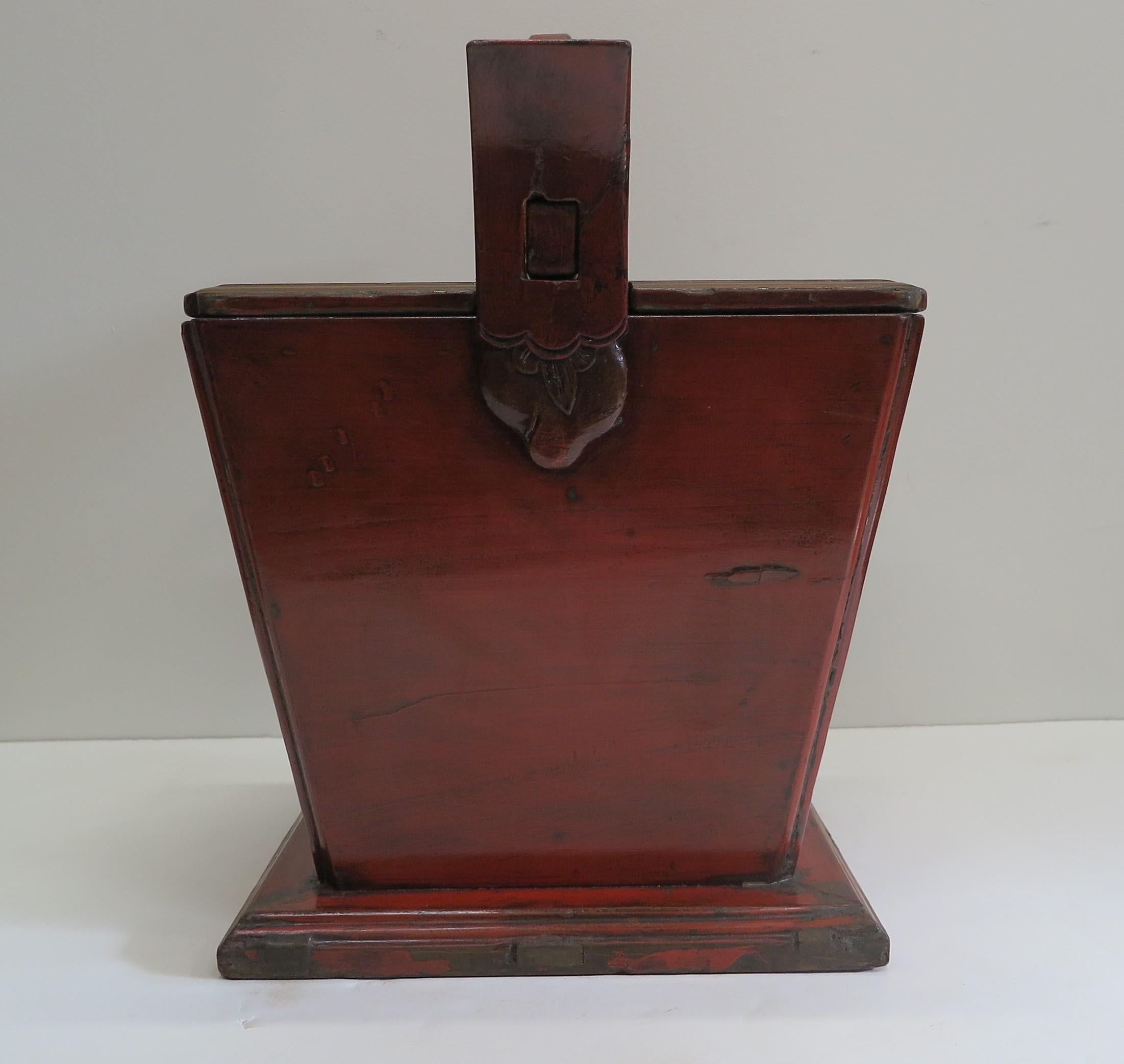 Antique Chinese Tea Pot Caddy For Sale 2