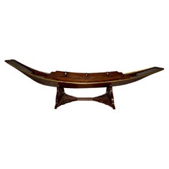 Centre de table chinois ancien en teck représentant un bateau à voile "Junk", vers 1900
