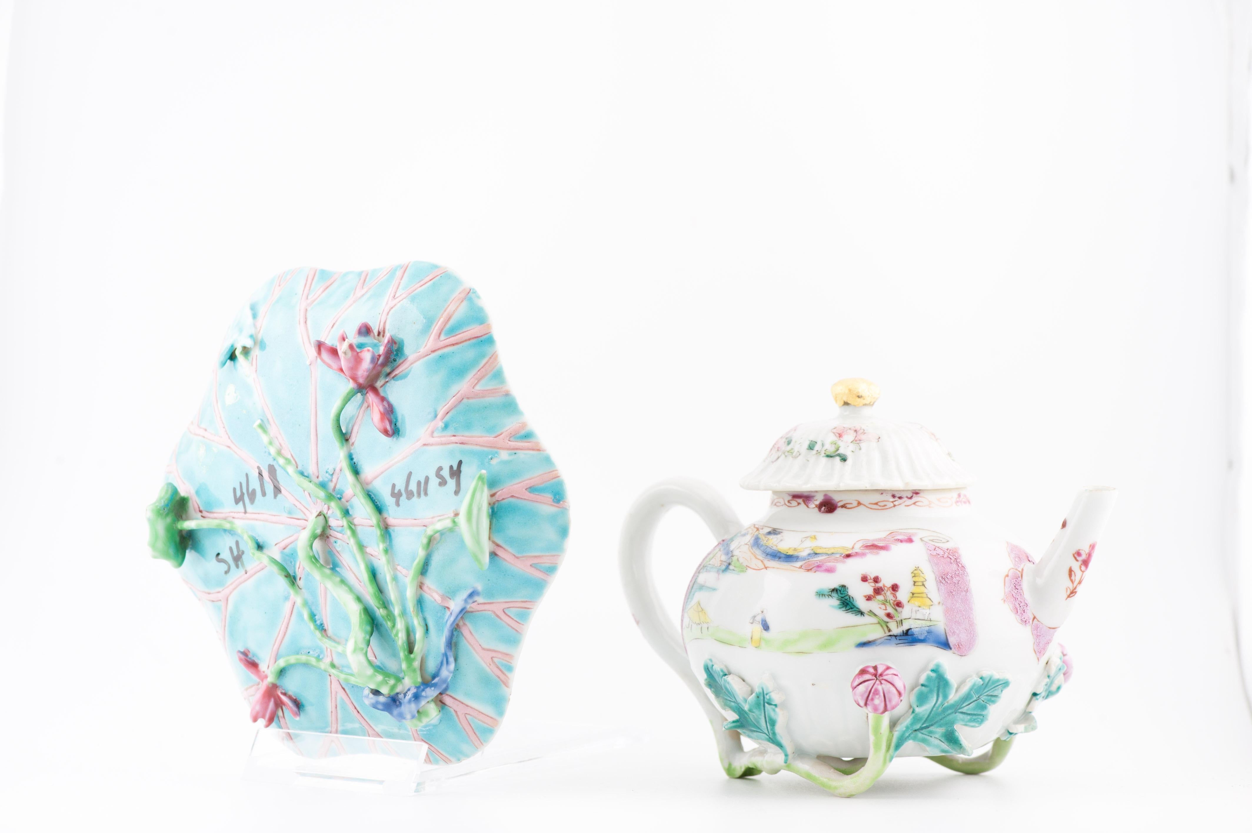 Antique Chinese Teapot and Pattipan with Relief Flowers Yongzheng Porcelain Chin For Sale 3