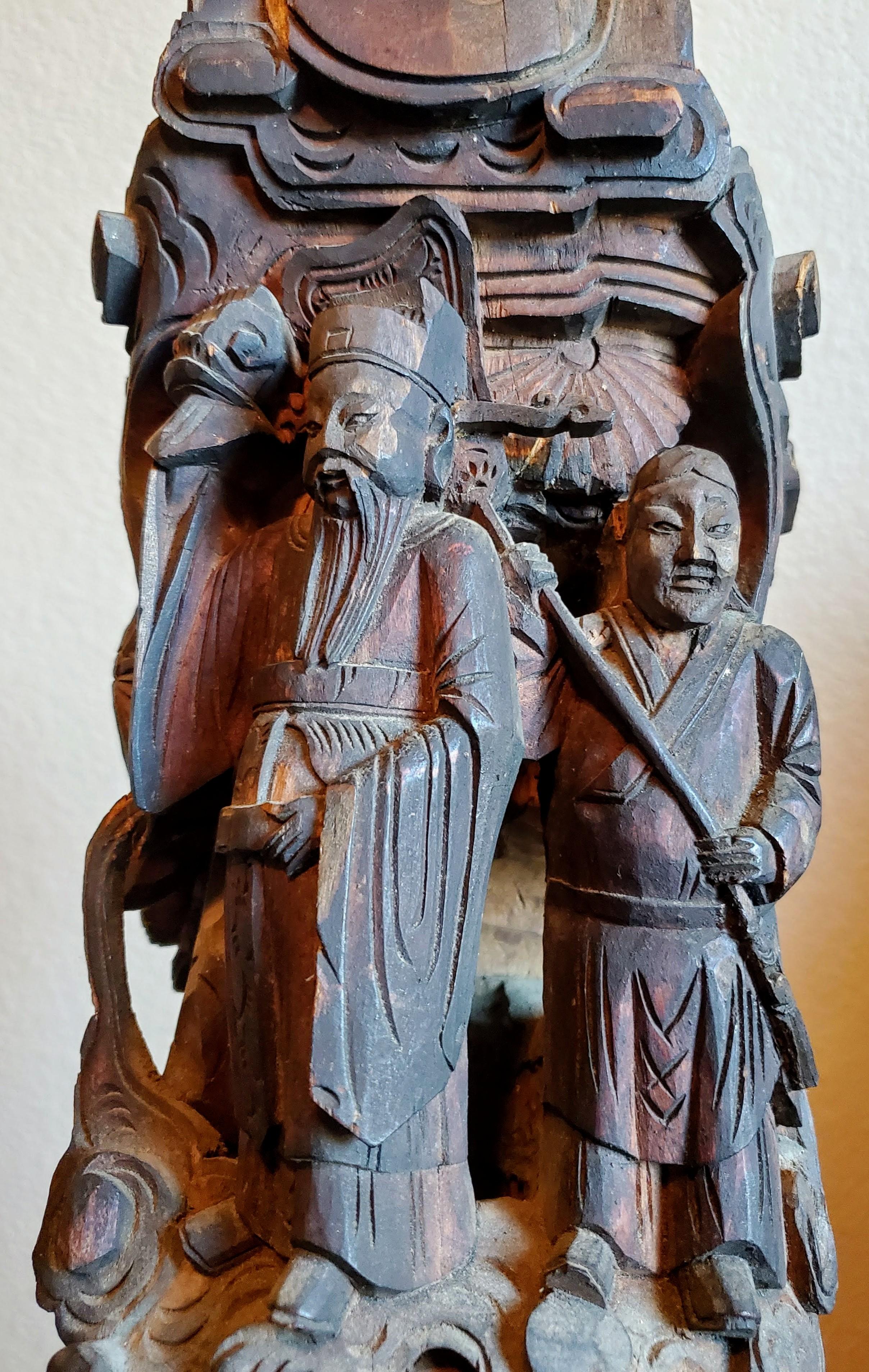 19th Century Chinese Temple Architectural Corbel Carved Sculpture Pair  For Sale 8