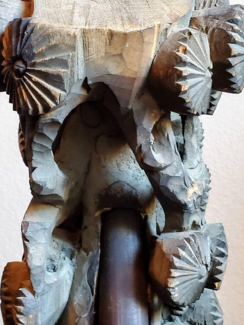 Paire de sculptures de temples chinois du 19ème siècle en forme de corbeau architectural sculpté  en vente 1