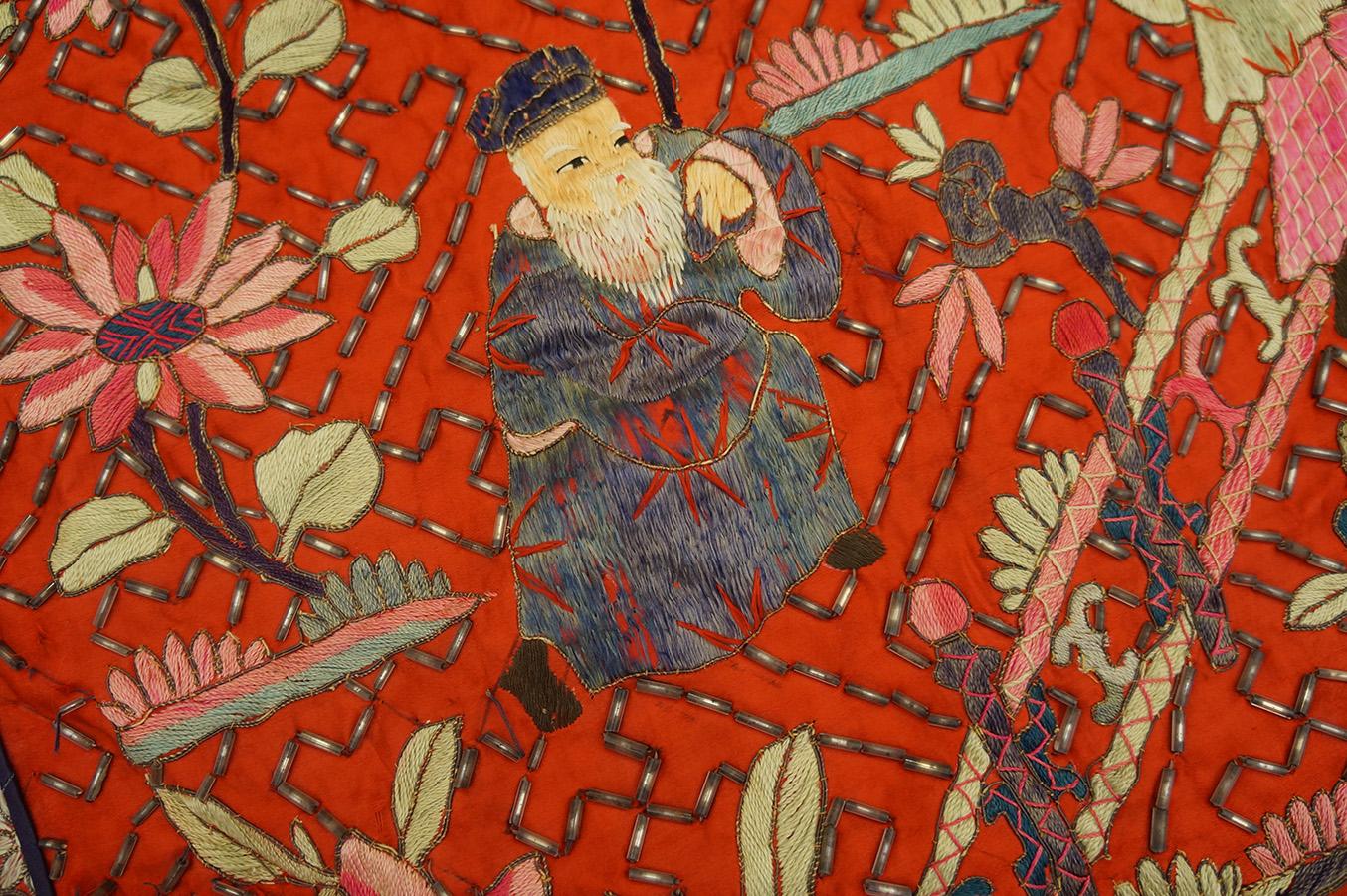 broderie picturale en soie chinoise des années 1930 (5 cm)  61 cm x 91 cm  en vente 6