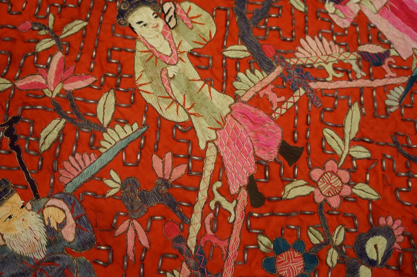 Soie broderie picturale en soie chinoise des années 1930 (5 cm)  61 cm x 91 cm  en vente