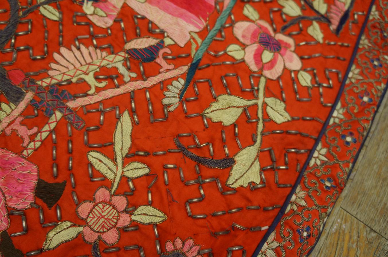 1930s Chinese Silk Pictorial Embroidery ( 2'  x 3' - 61 x 91 cm )  For Sale 2