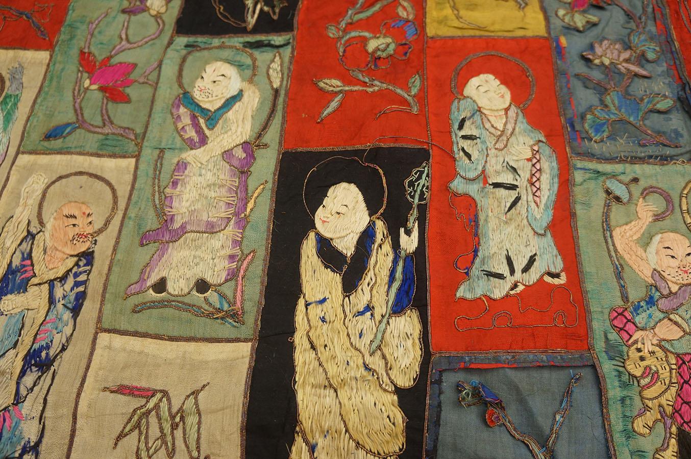 Mid 19th Century Silk Chinese Buddhist Embroidery ( 3' 6'' x 6' 2''- 106 x 188 ) In Good Condition For Sale In New York, NY
