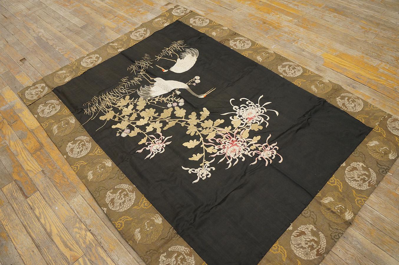 Early 20th Century Silk Chinese Embroidery ( 3'9'' x 5'2'' - 115 x 157 ) For Sale 10