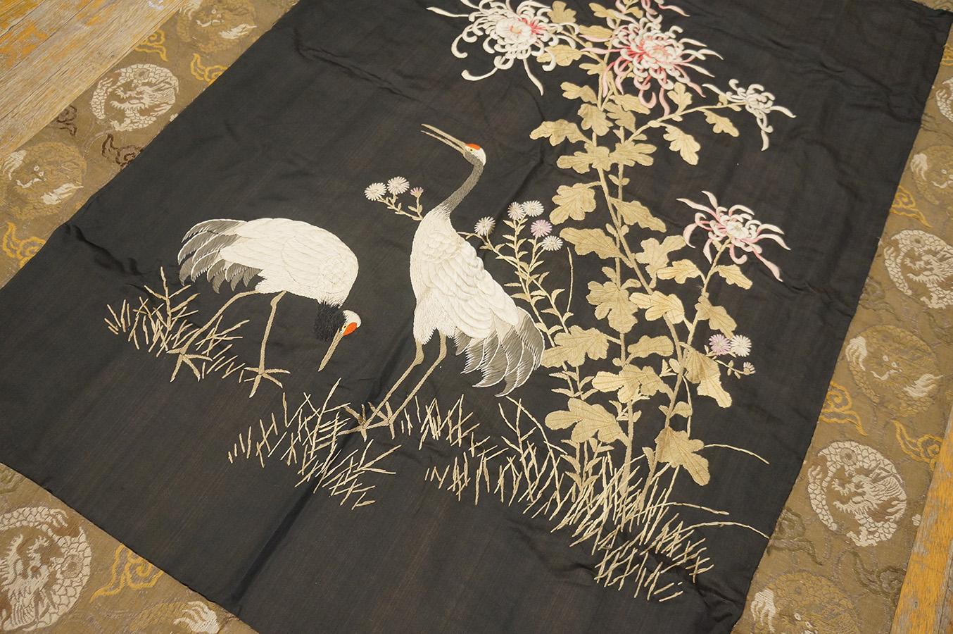 Early 20th Century Silk Chinese Embroidery ( 3'9'' x 5'2'' - 115 x 157 ) For Sale 2
