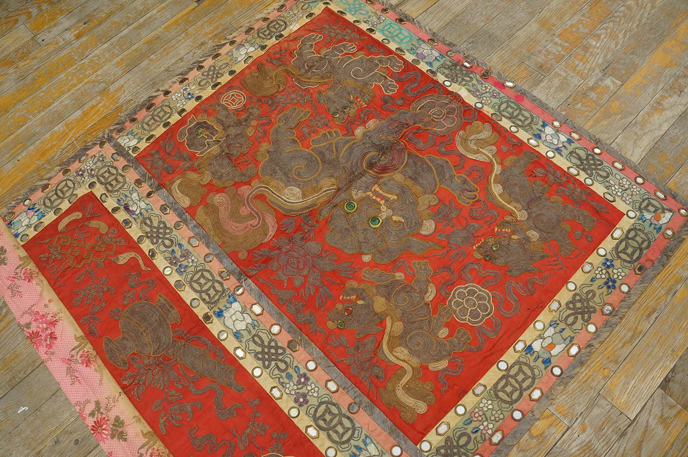 Early 20th Century Chinese Silk Embroidery ( 3' x 3' x 92 x 92 ) For Sale 2