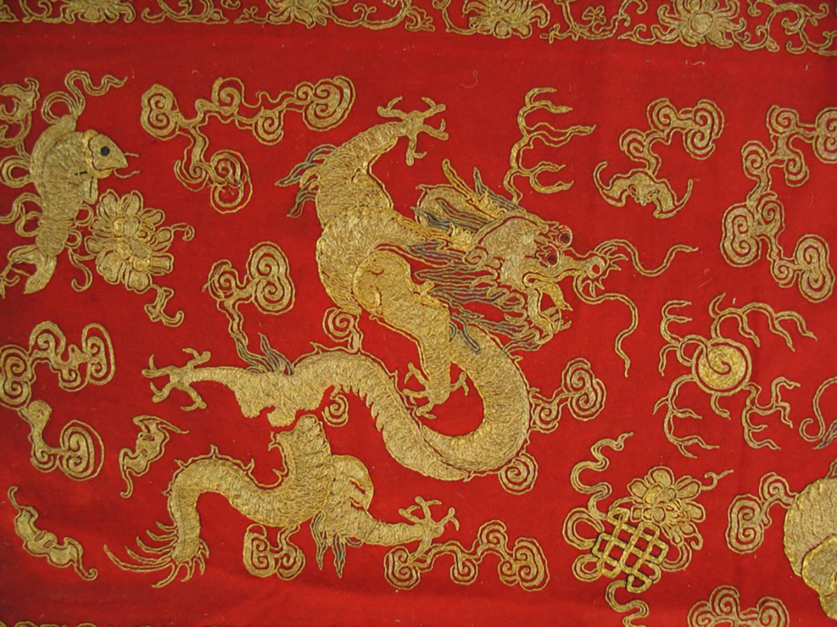 19th Century Chinese Silk & Gold Thread Embroidery ( 5'5