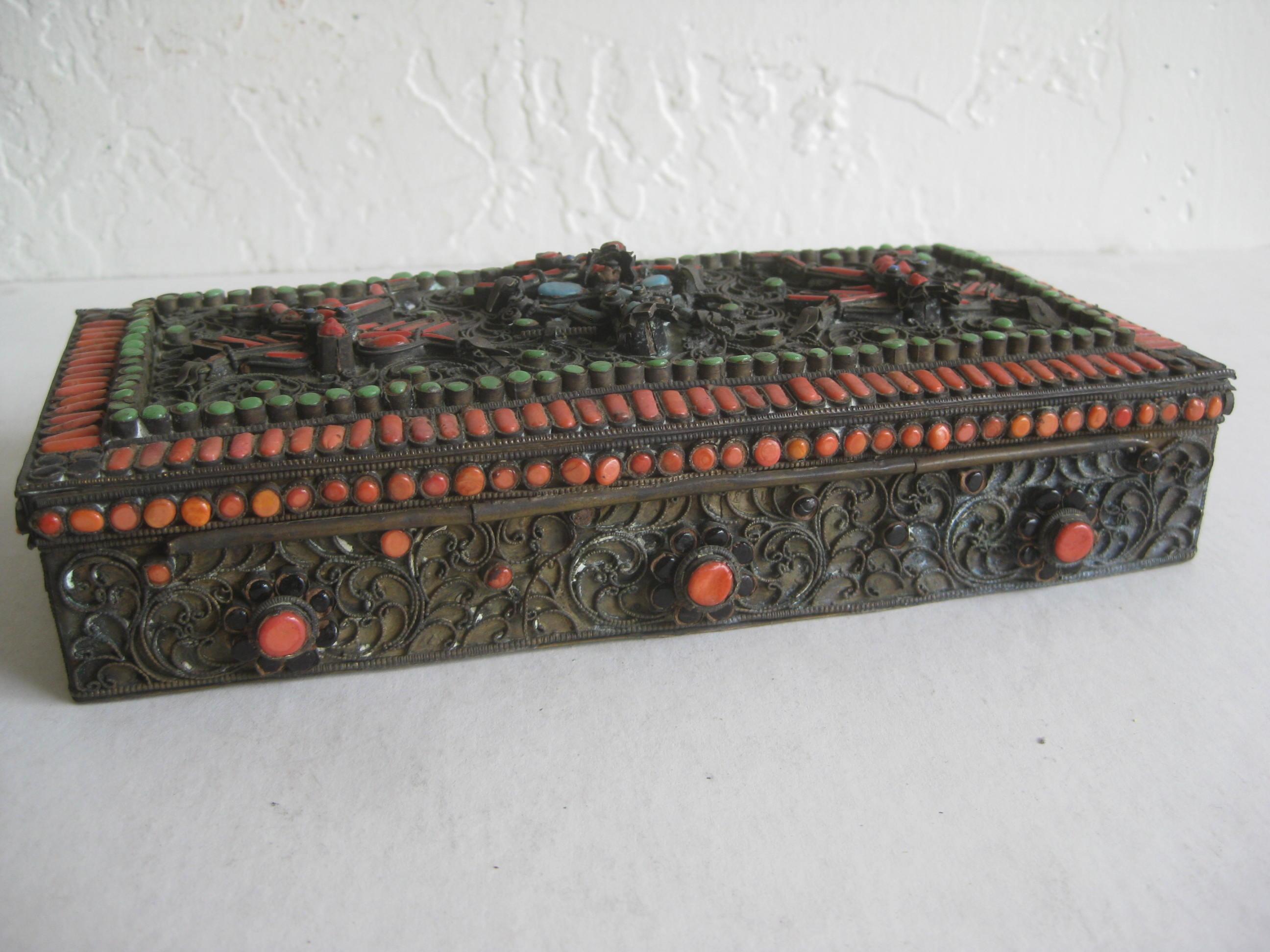 Antique Chinese Tibetan Filigree Brass Trinket Box with Turquoise and Coral For Sale 4