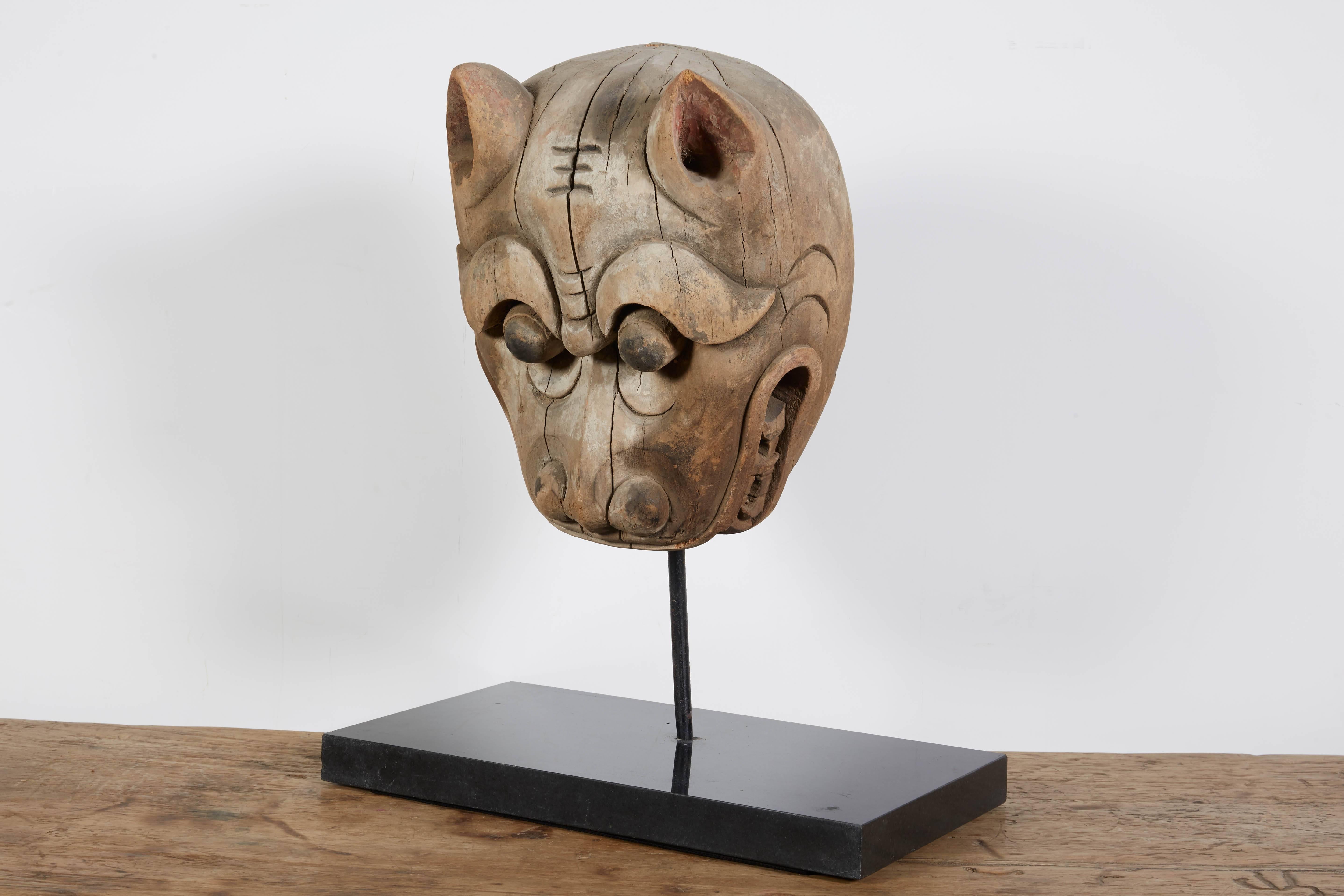 Antike chinesische Tigermaske (19. Jahrhundert) im Angebot