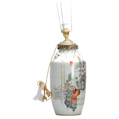 Vase chinois ancien en porcelaine de la fin de la dynastie Qing ou de la République, transformé en lampe