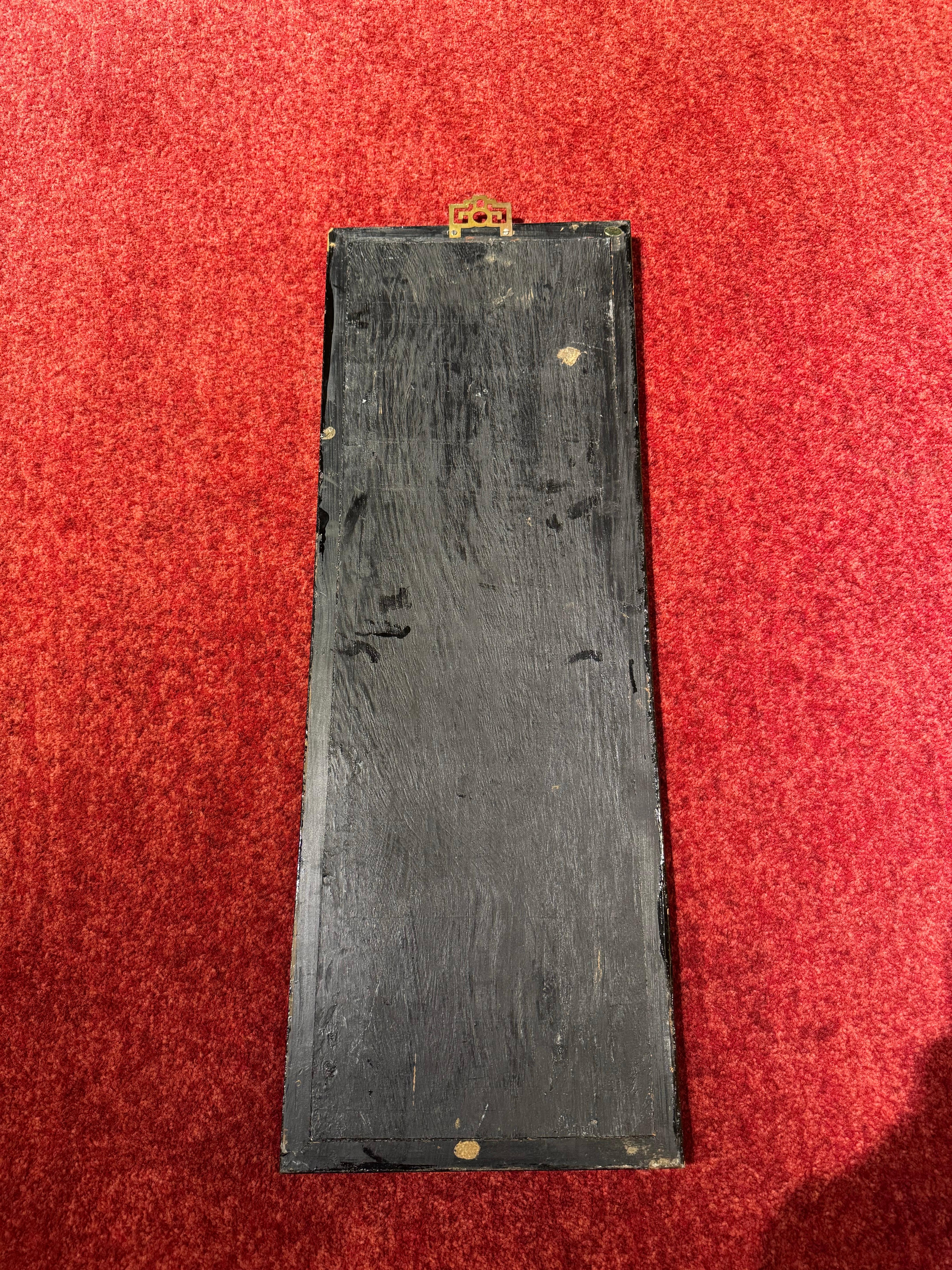 Antiguo panel mural japonés de nácar lacado en negro
Muy buen estado 