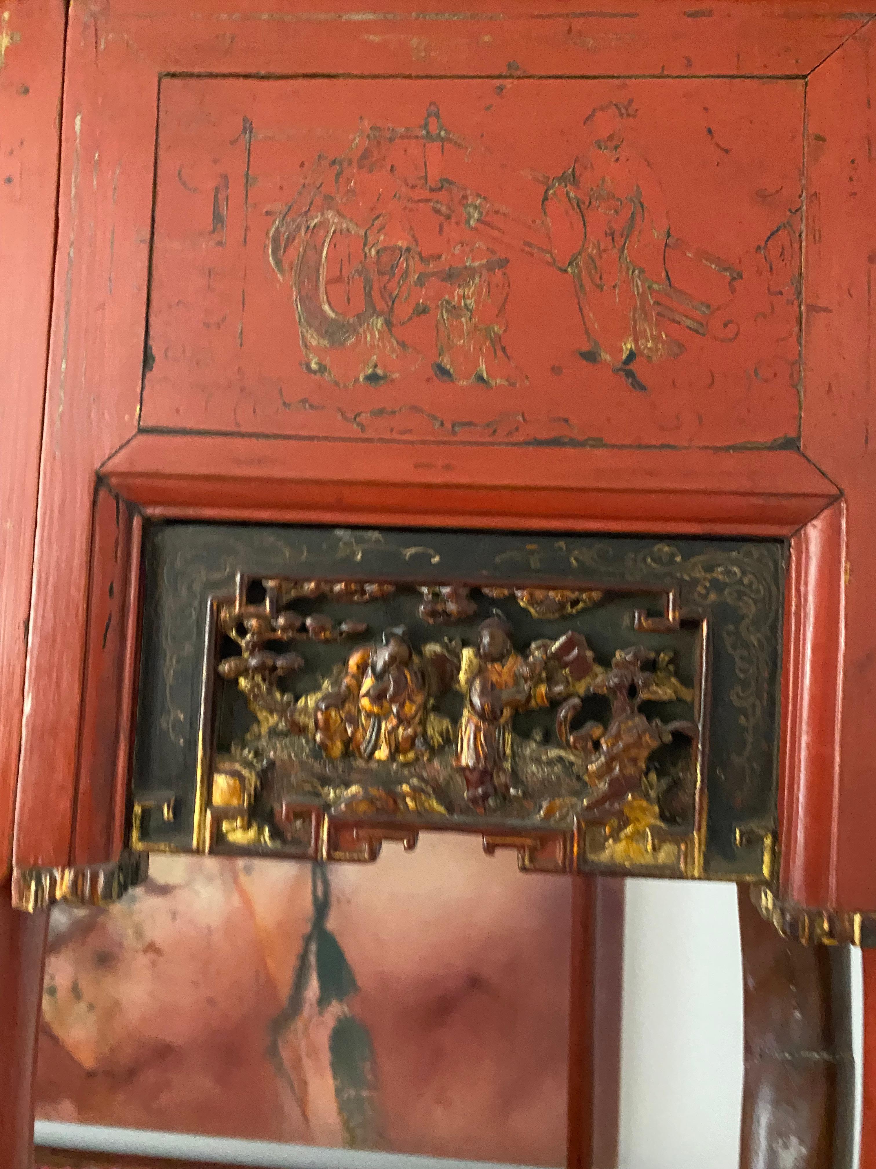 Late 18th Century Antique Chinese Red Lacquored Bed For Sale