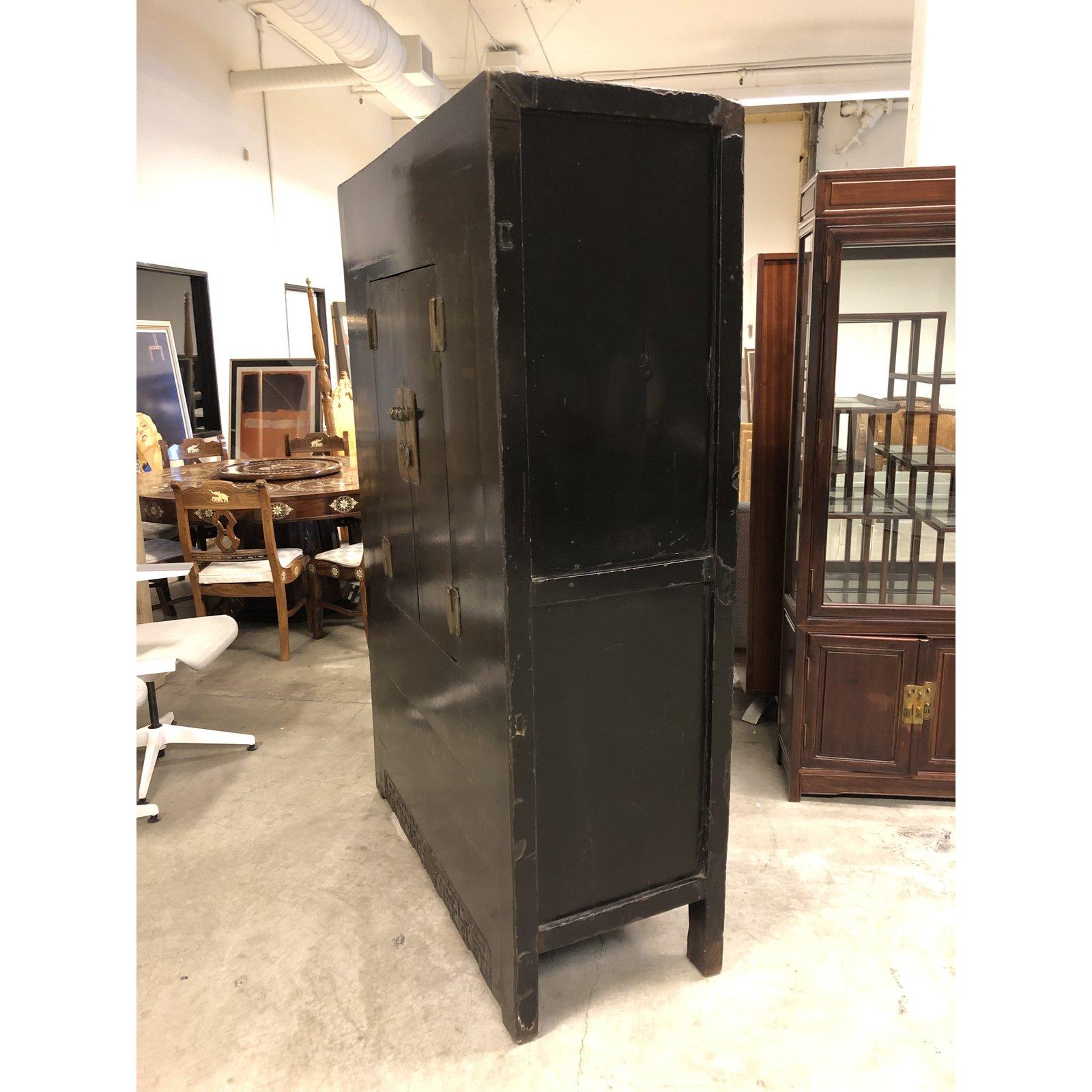 Antique Chinese Wedding Lacquer Cabinet from Gumps In Good Condition For Sale In San Francisco, CA