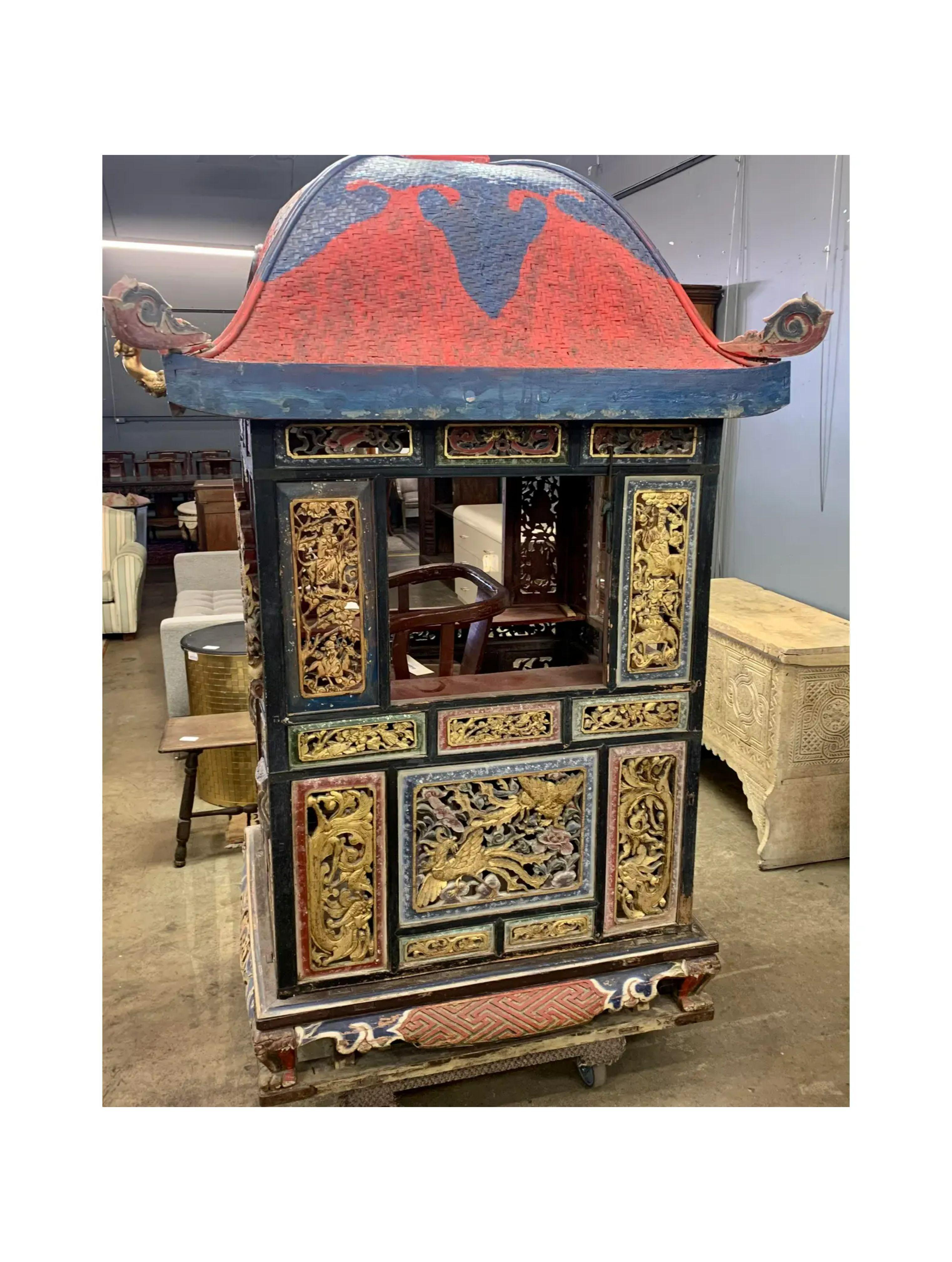 Antique Chinese Wedding Sedan Chair with Giltwood Temple Carvings In Good Condition In LOS ANGELES, CA